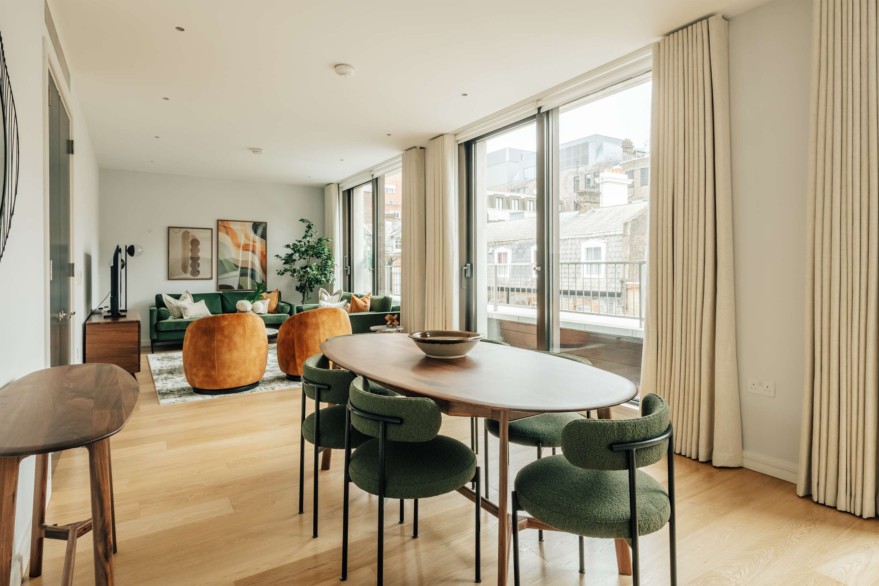 House Grosvenor Mayfair Mayfair 28: Luxury 2-Bedroom Apartment with Balcony, Mayfair