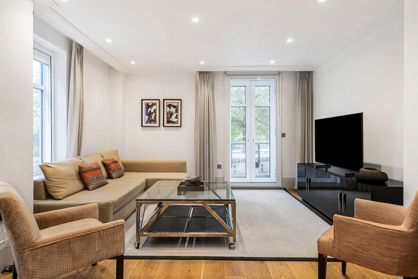 House Grosvenor Mayfair Mayfair 29: Elegant 2-Bedroom Apartment with Hyde Park Views, Mayfair