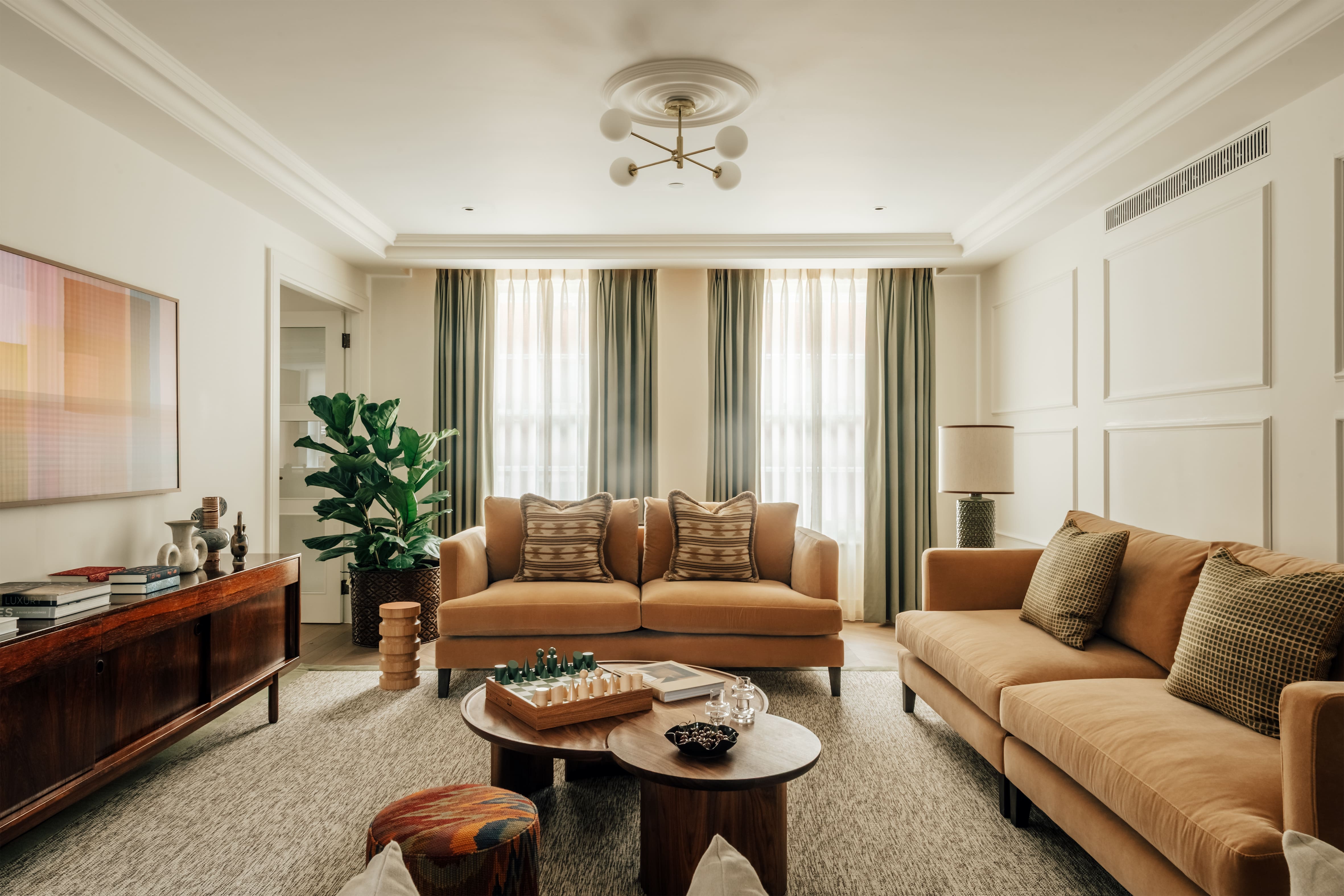 House Grosvenor Mayfair Mayfair 6: Chic 2-Bedroom Apartment with Workspace, Mayfair