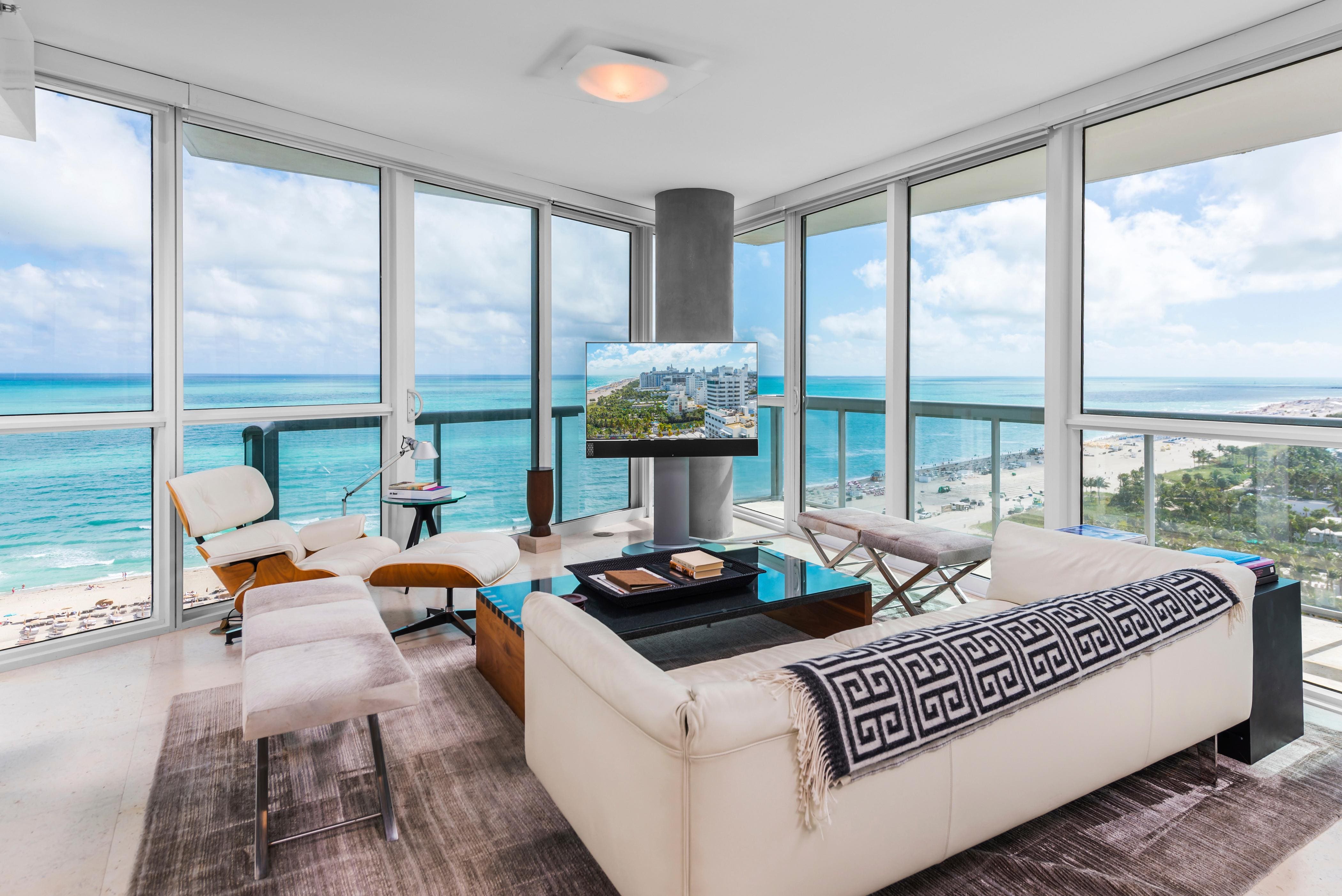 House Gumbo Limbo Miami Beach Miami Beach: 2-Bedroom Luxury Apartment with Seaview and Pool Access, Miami Beach