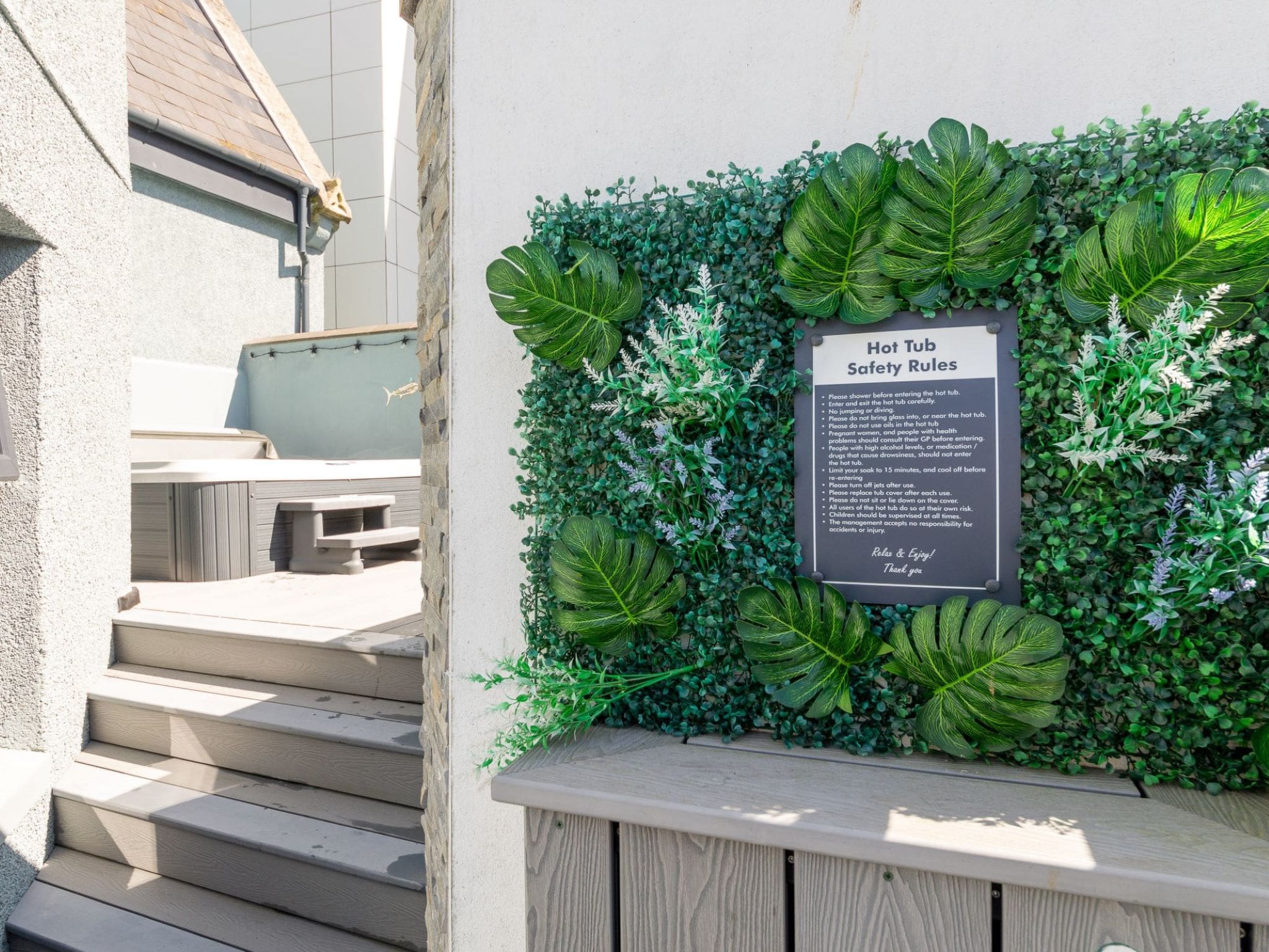 House Gwel Newquay: Stunning 6-Bedroom Luxury House with Hot Tub Just 200m from Towan Beach in Newquay Cornwall