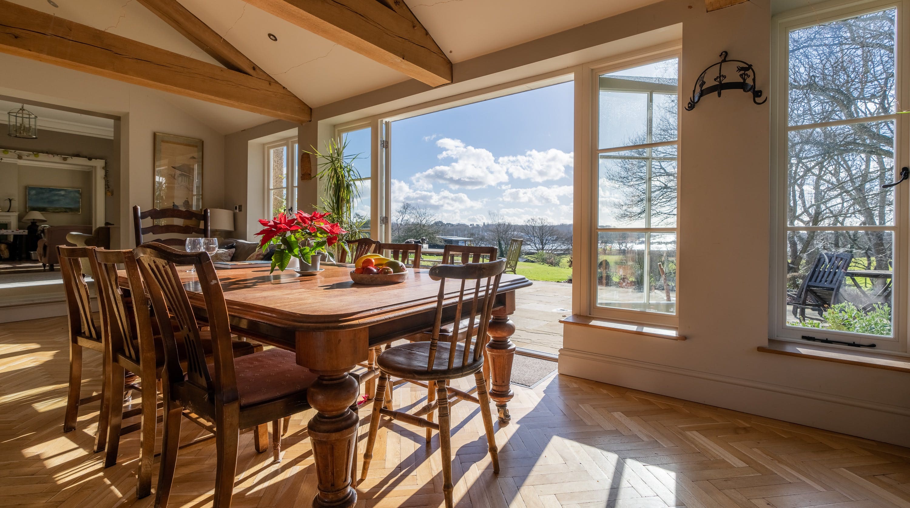 House Hamble Southampton: Luxury 5-Bedroom House with Seaview, Southampton