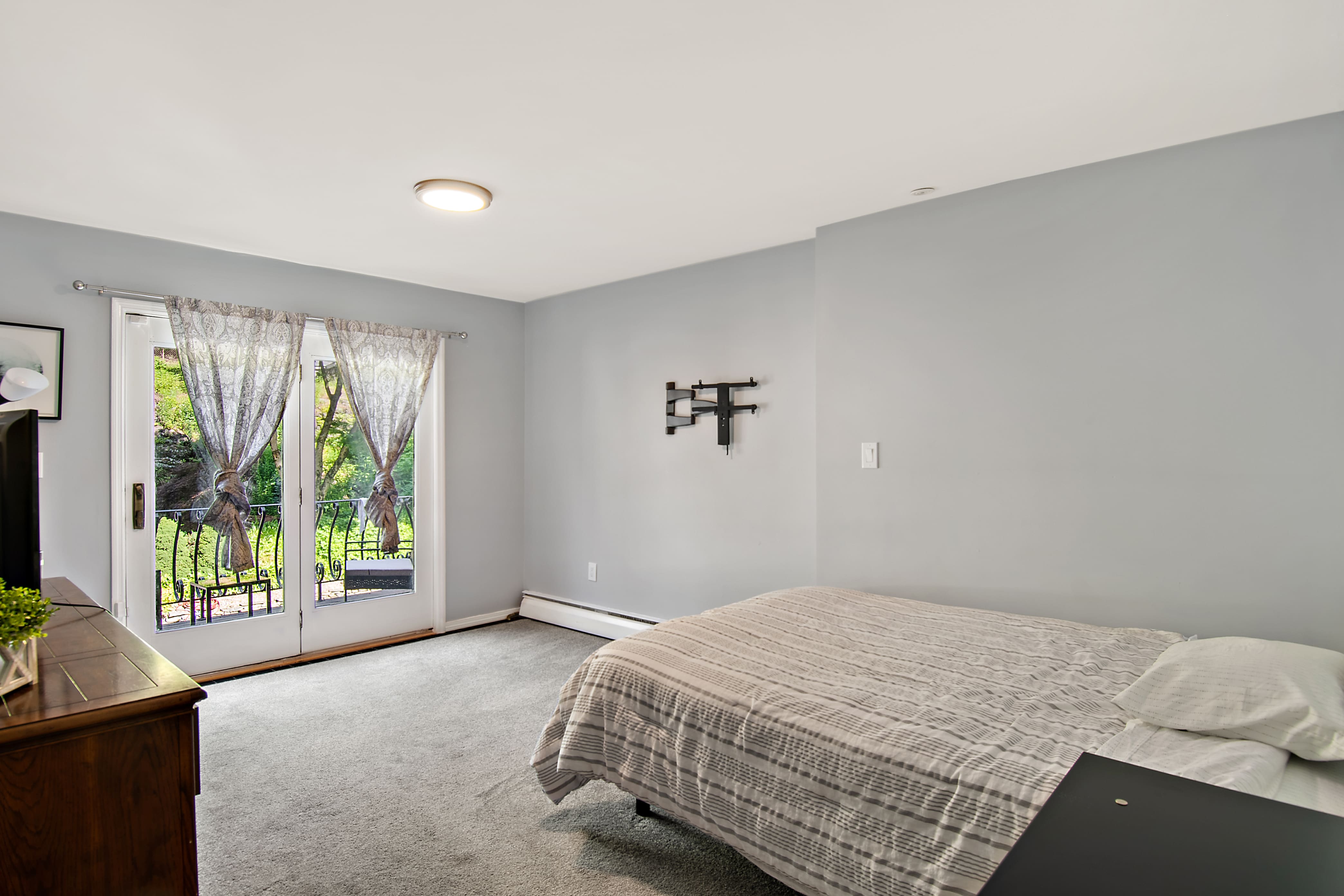 House Hudson Ossining: Luxury 5-Bedroom Apartment with Seaview and Pool, Westchester County