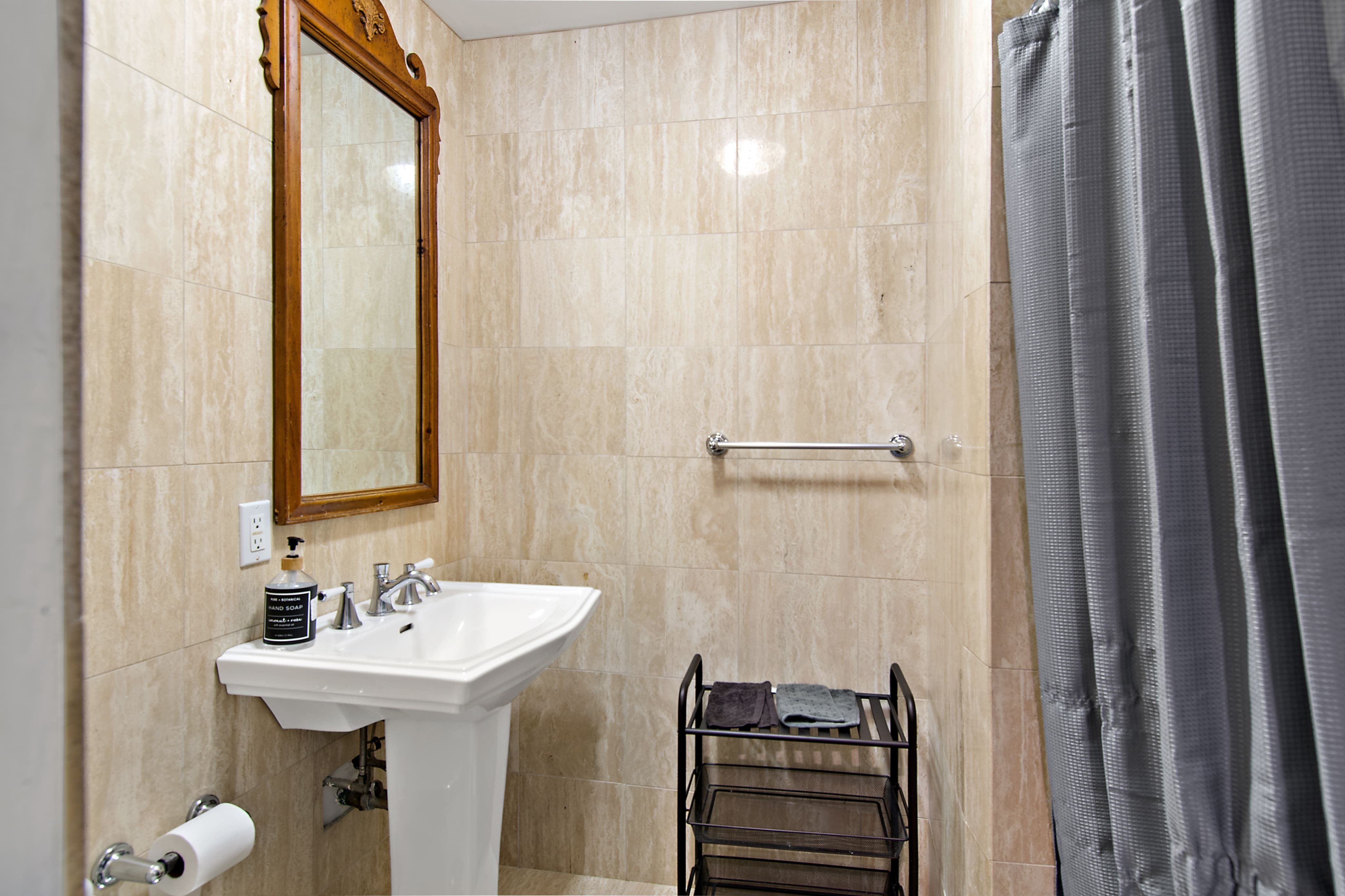 House Hudson Ossining: Luxury 5-Bedroom Apartment with Seaview and Pool, Westchester County