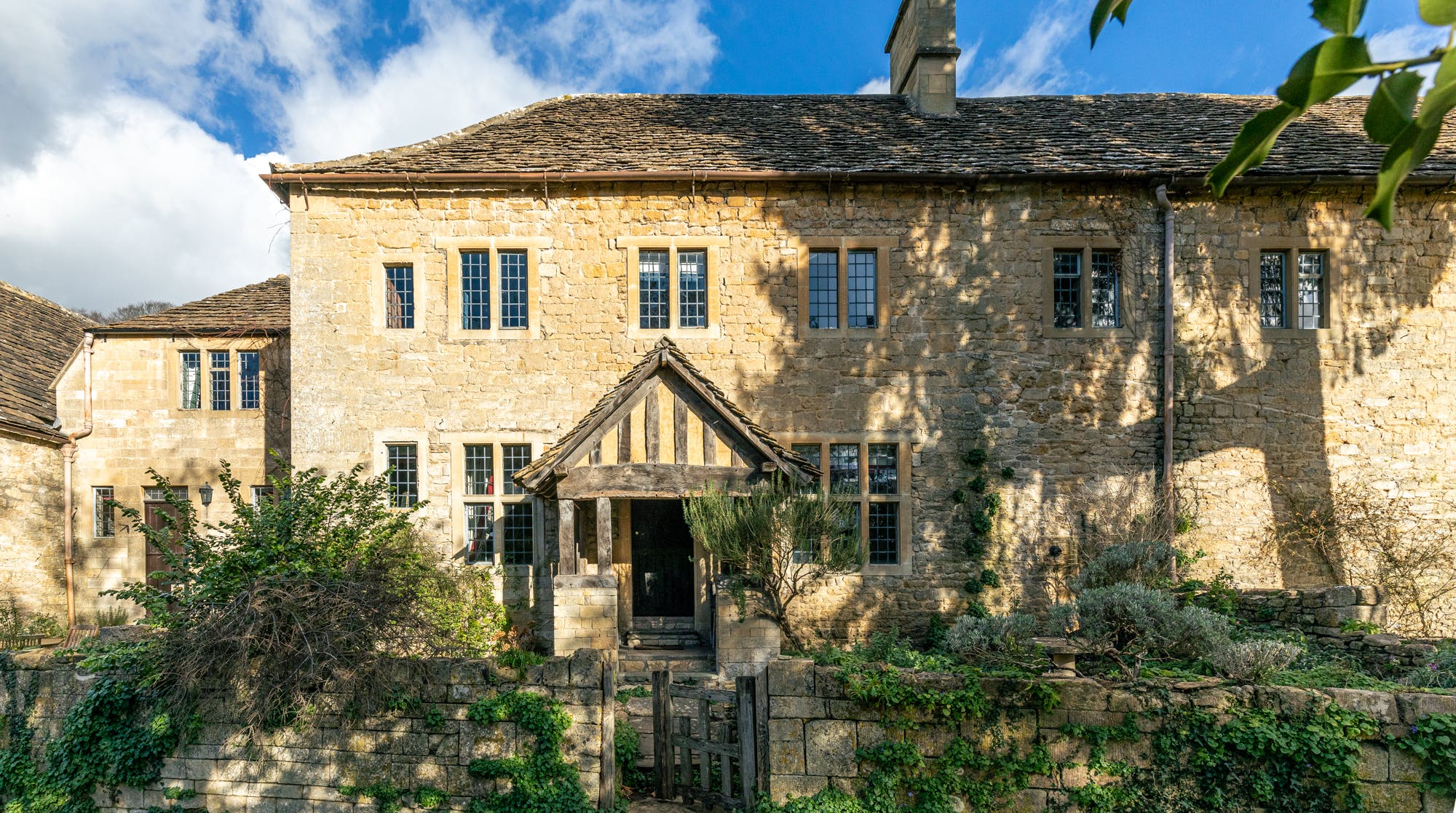 House Iford Somerset: Charming 3-Bedroom Apartment with BBQ and Remote Work Space, Somerset