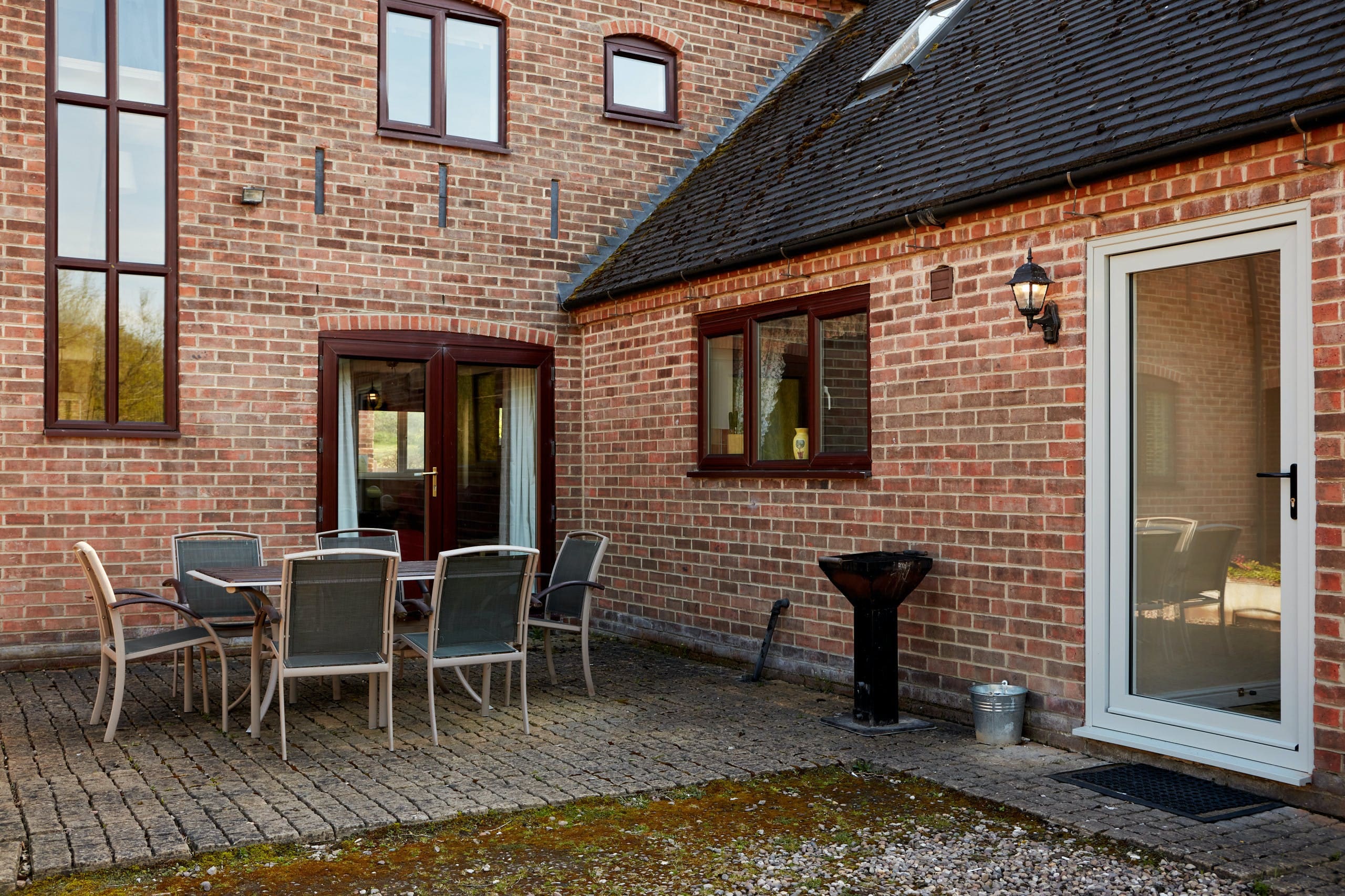 House Kinder Derbyshire: Spacious 7-Bedroom Apartment with BBQ and Countryside Views, Derbyshire