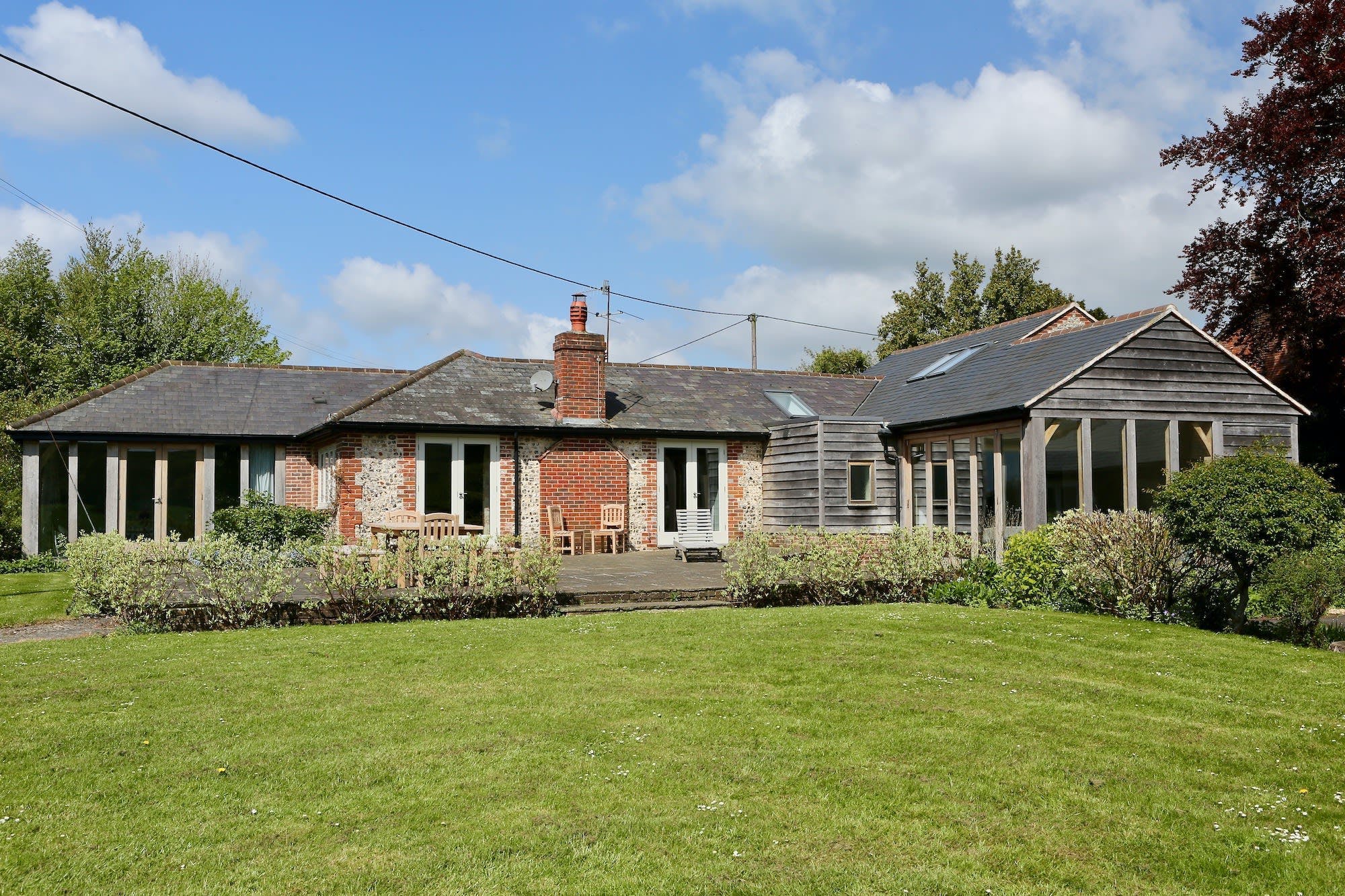 House Kingley Chichester Chichester 3: 5-Bedroom Holiday House with Hot Tub and Sea View, West Sussex