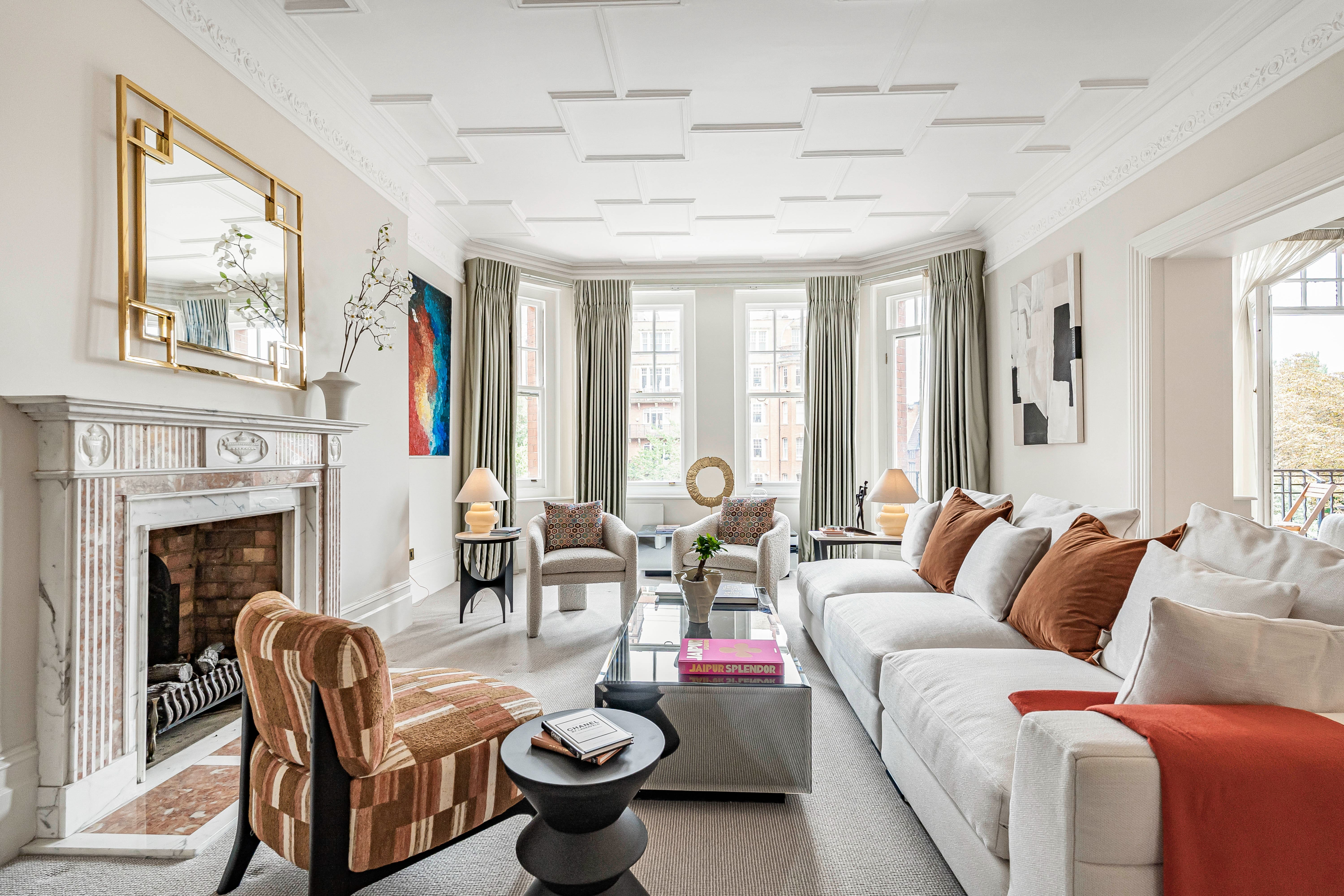 House Ladbroke HollandPark: Luxury 4-Bedroom Apartment with Air-Con and Family-Friendly Features, Holland Park