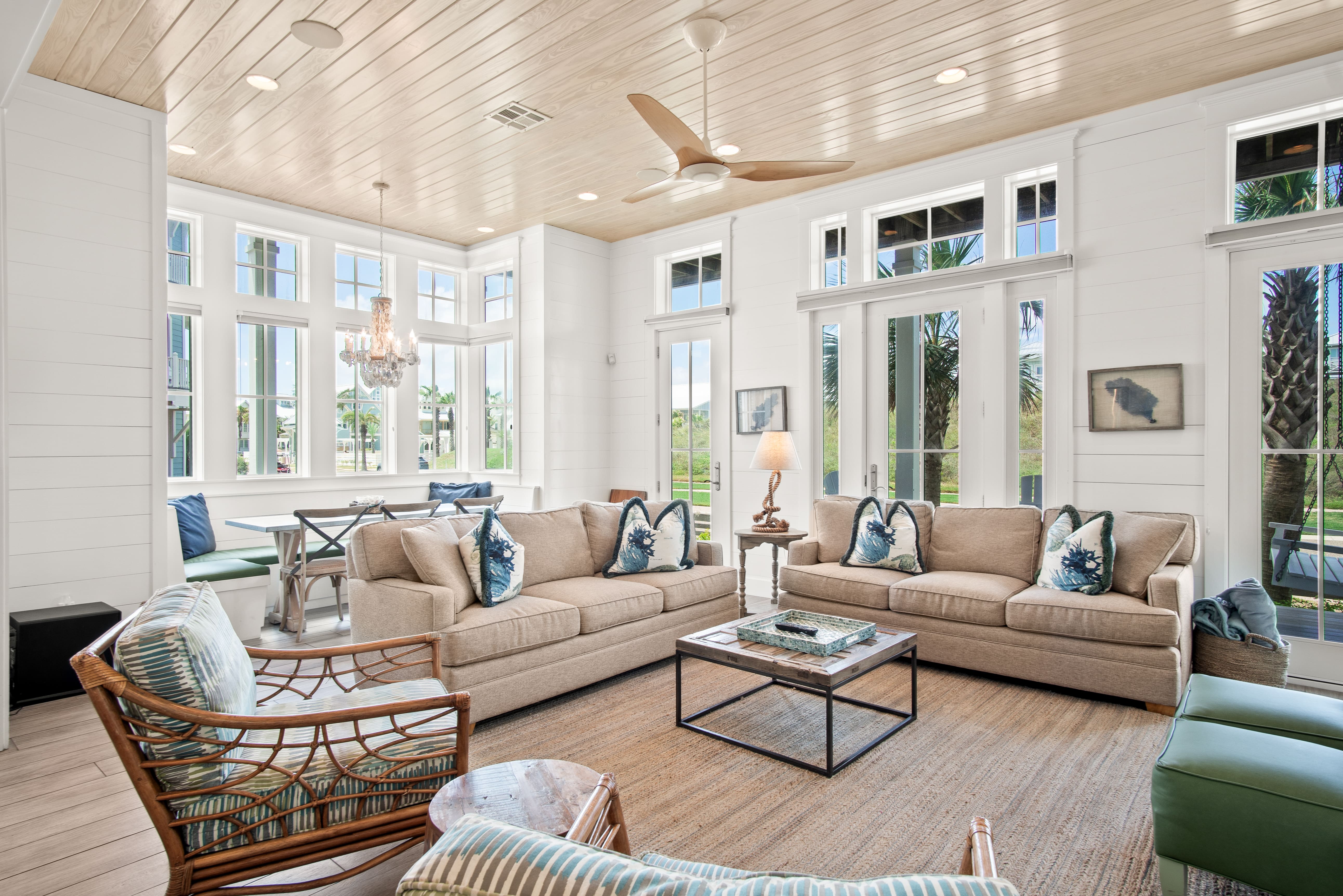 House Laguna Mustang Texas: Luxury 5-Bedroom Villa with Pool and Seaview, Nueces County