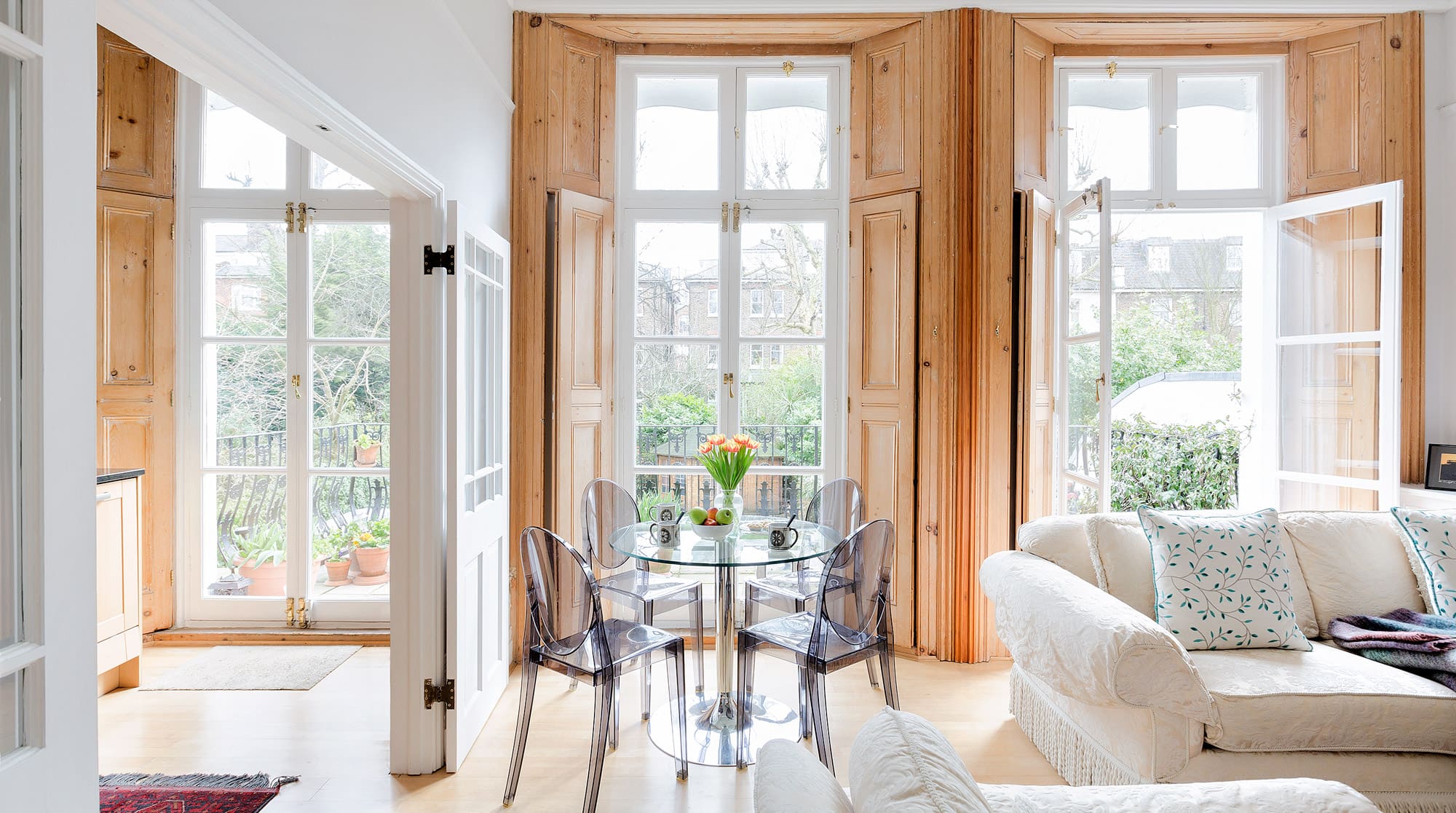 House Lanchester Hampstead: Charming 2-Bedroom Apartment Rental Hampstead with Period Features and Balcony