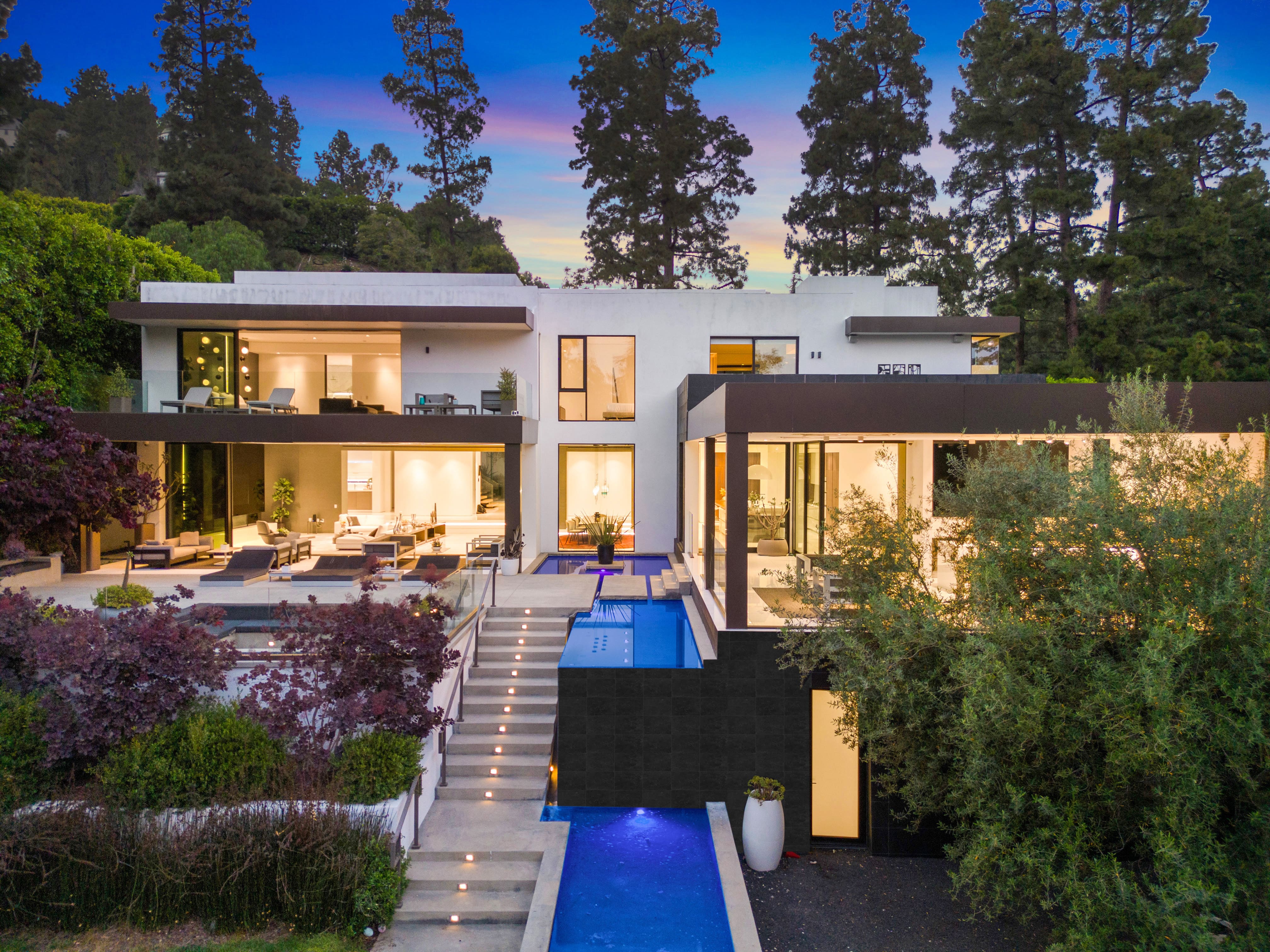 House Laurel Beverly Beverly Crest: Spacious 7-Bedroom Apartment with Seaview and Pool, Beverly Crest