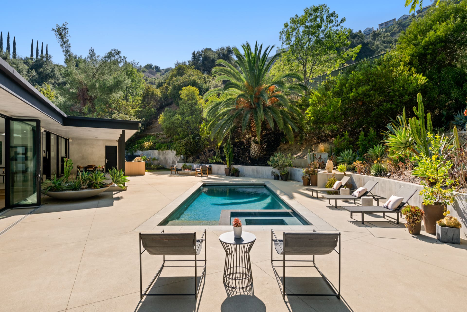 House Laurel Beverly Hills: Spacious 5-Bedroom Villa with Pool and Hot Tub, Beverly Hills