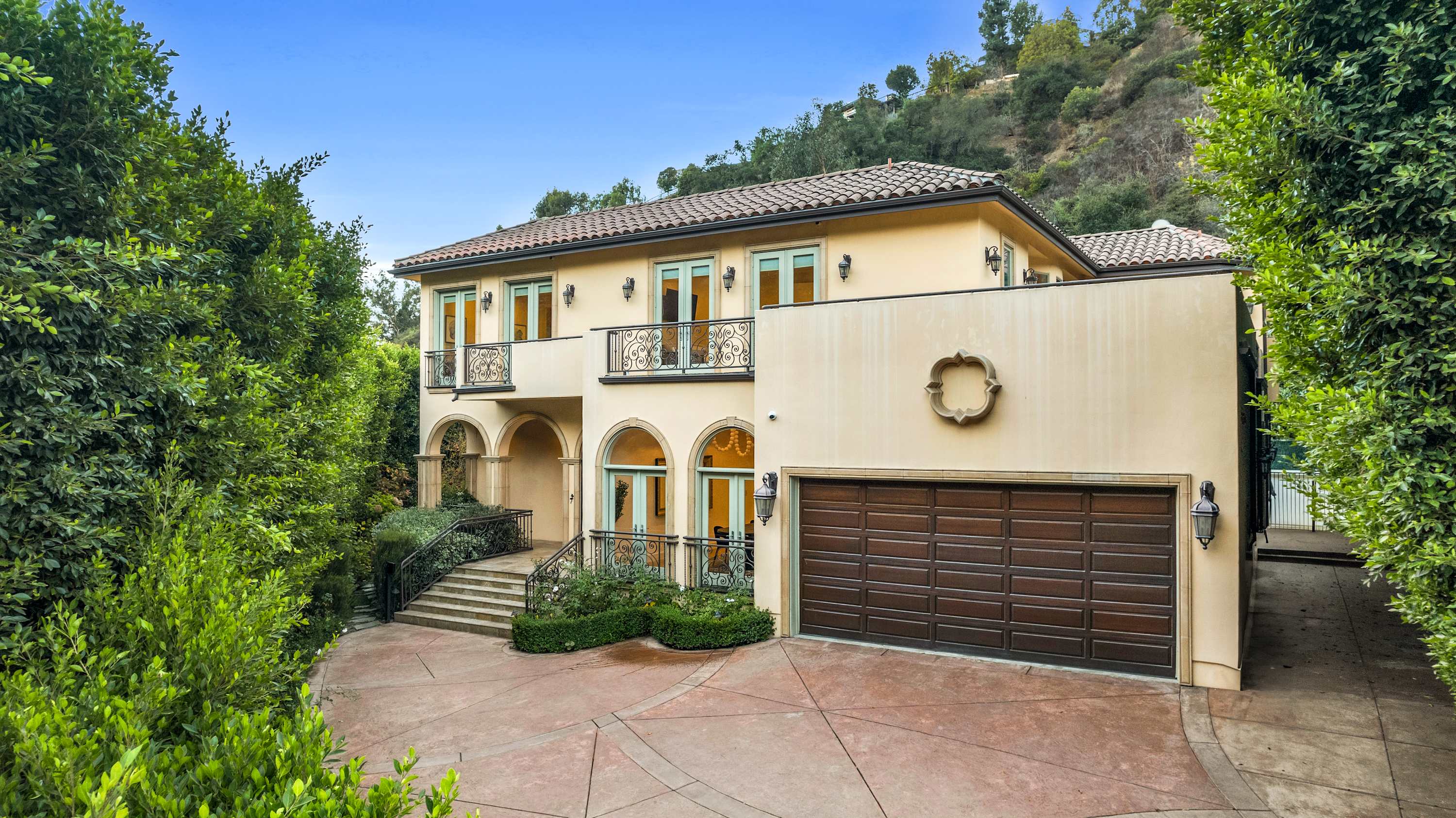 House Laurel BeverlyCrest: Luxury 5-Bedroom Villa with Pool and Hot Tub, Beverly Crest