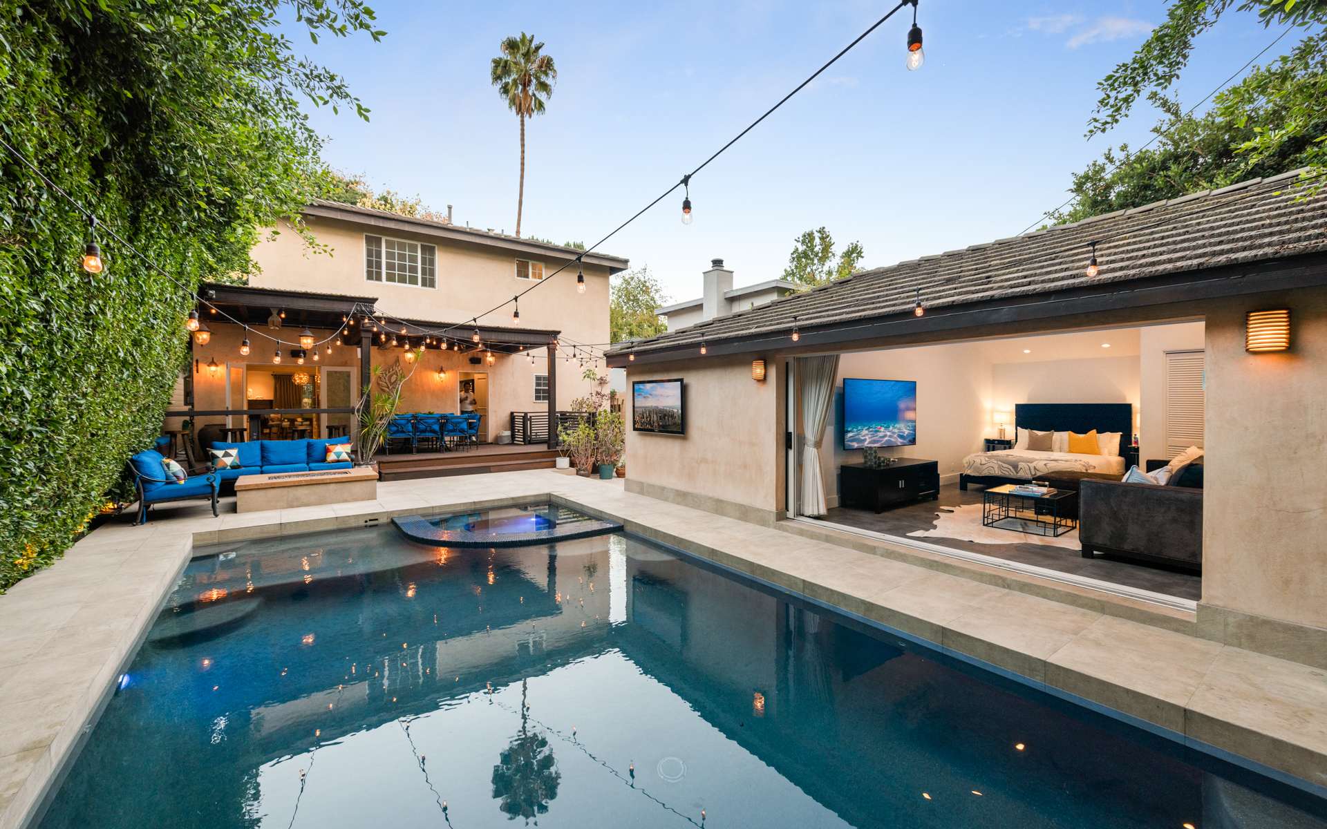 House Laurelwood West Hollywood: 5-Bedroom Apartment with Pool and Hot Tub, West Hollywood
