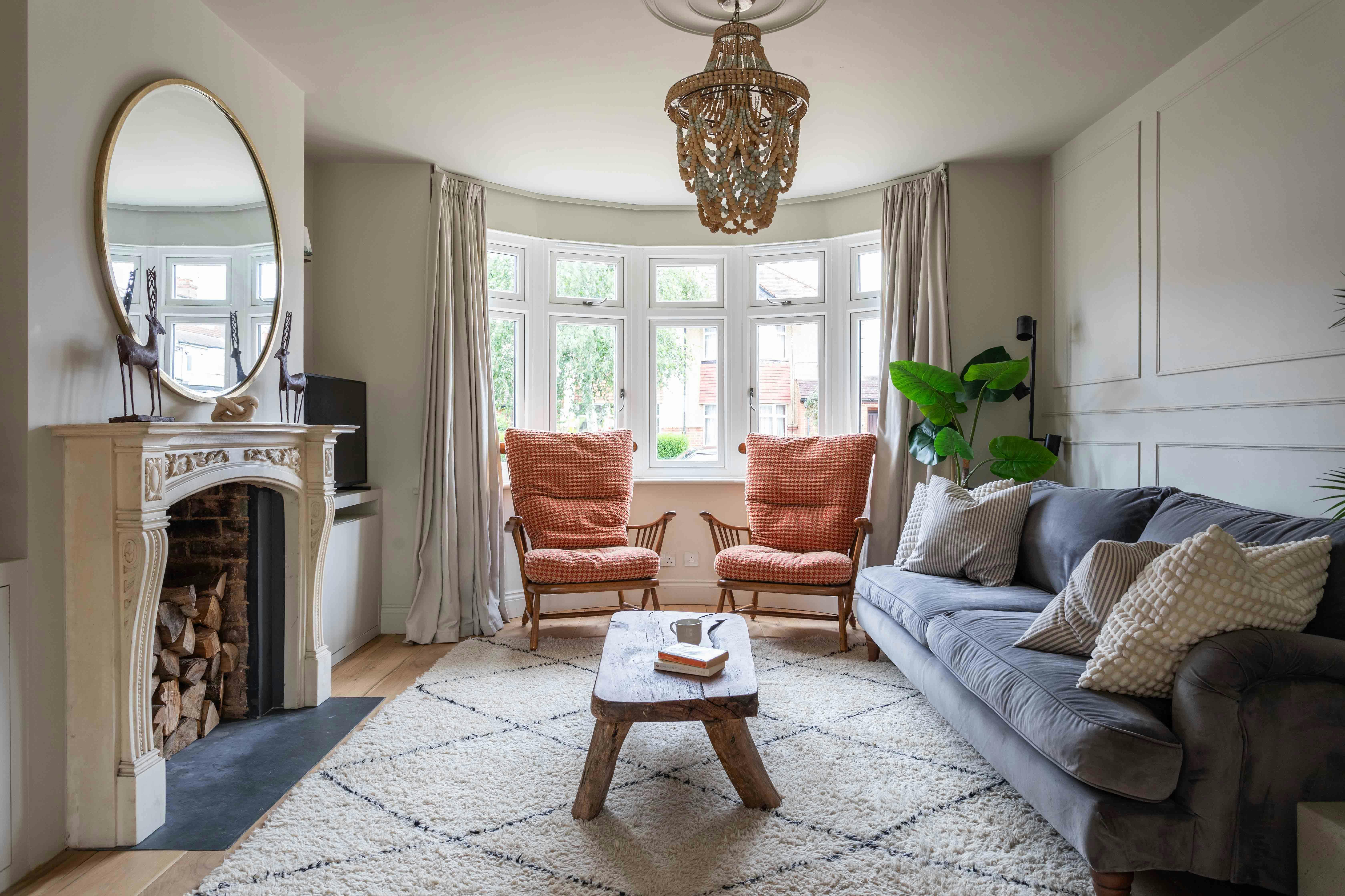 House Lea Wembley: Luxury 5-Bedroom Family Villa with Garden and Countryside Views, Wembley