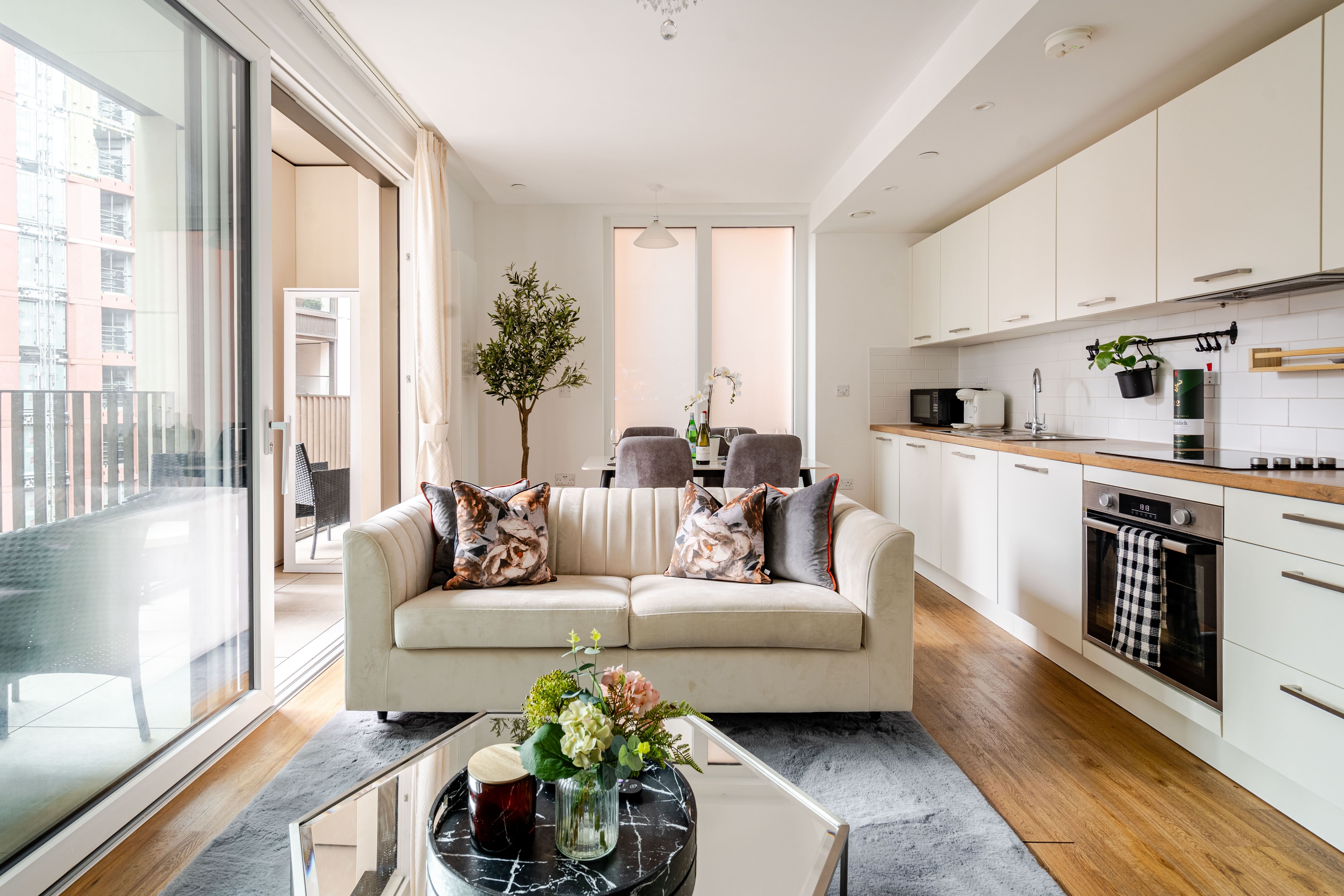 House Little Venice: Chic 1-Bedroom Luxury Apartment with Balcony, Paddington