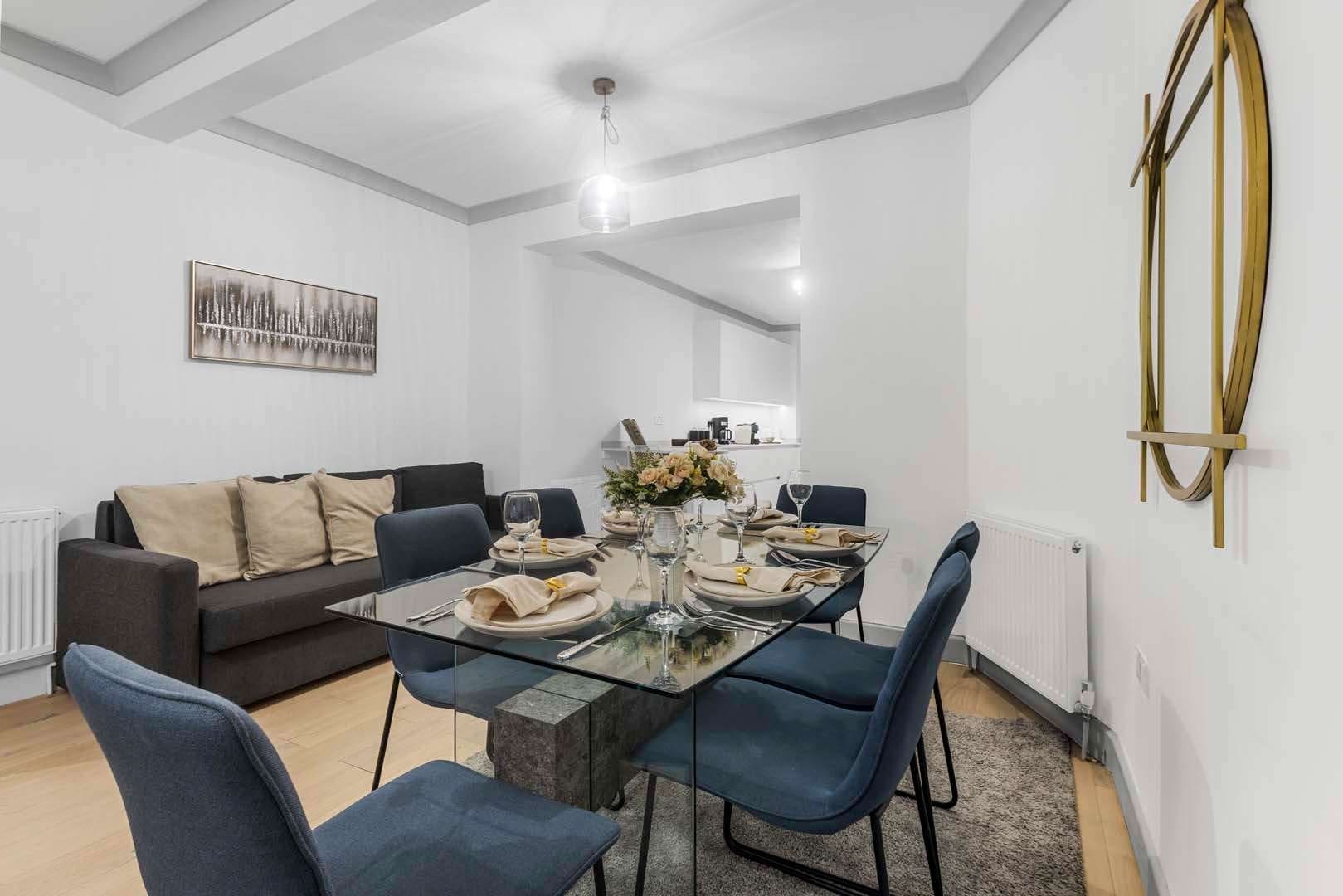 House Little Venice Paddington Paddington 3: Spacious 3-Bedroom Apartment for Families, Paddington