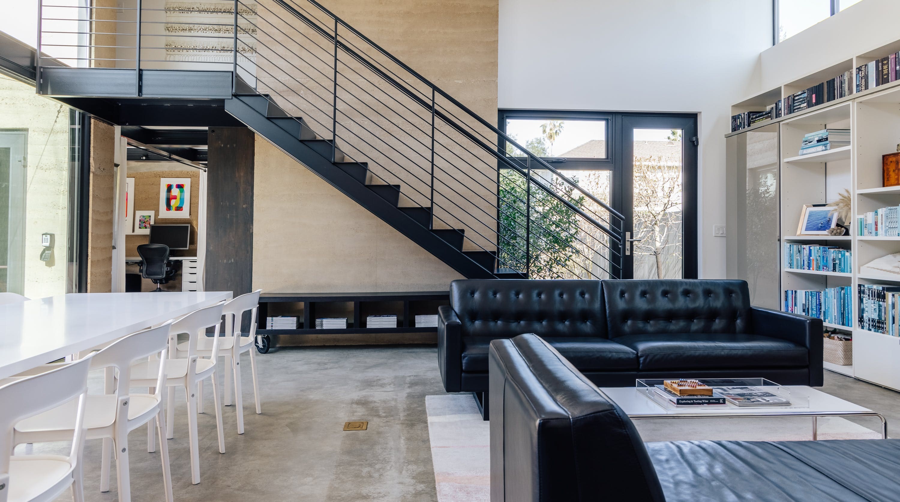 House Madrone Mountain View: Spacious 3-Bedroom Apartment with Office Space, Mountain View