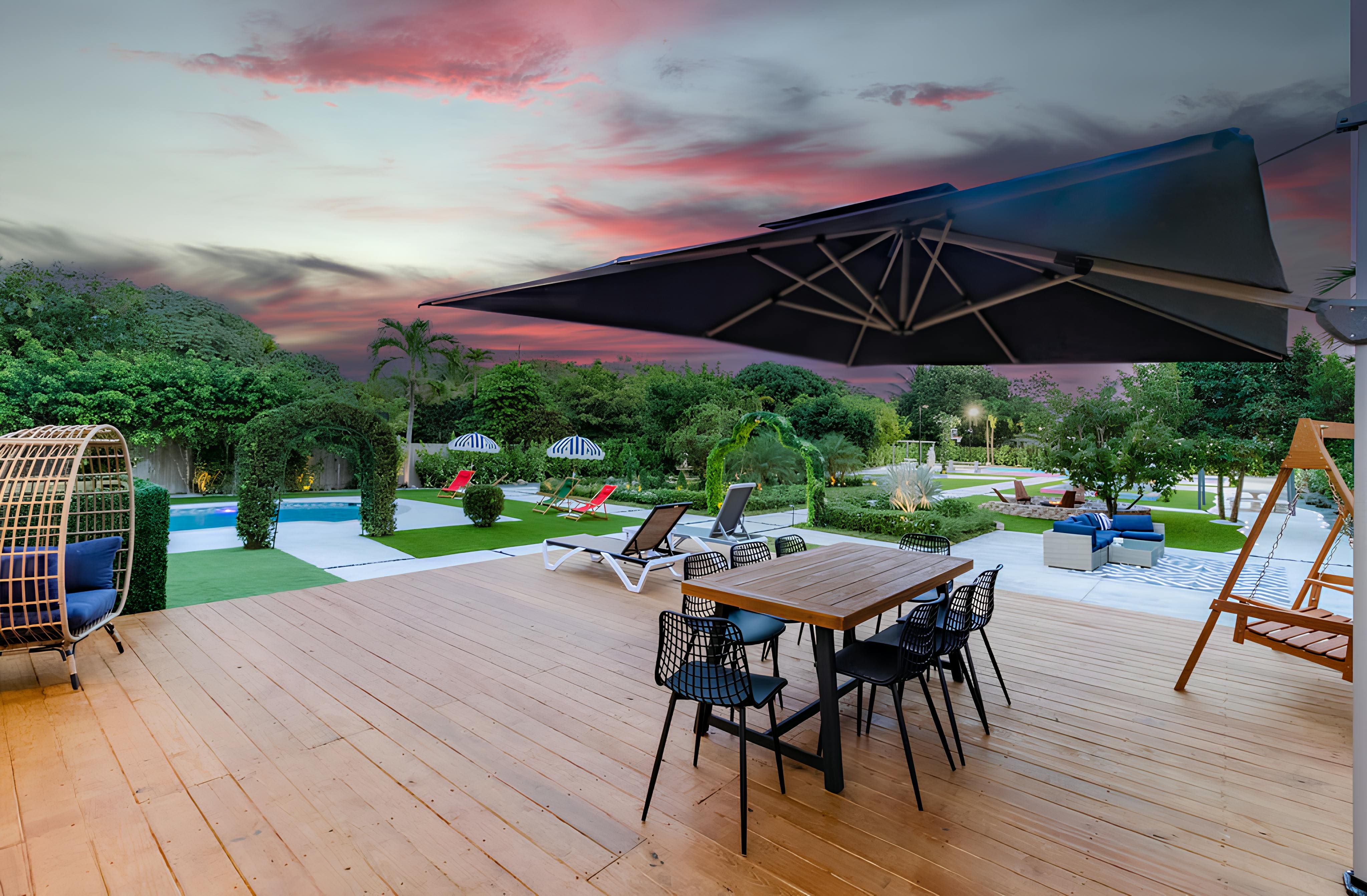 House Mahogany Miami Miami 2: Luxury 5-Bedroom Villa with Pool and Sea Views, Miami