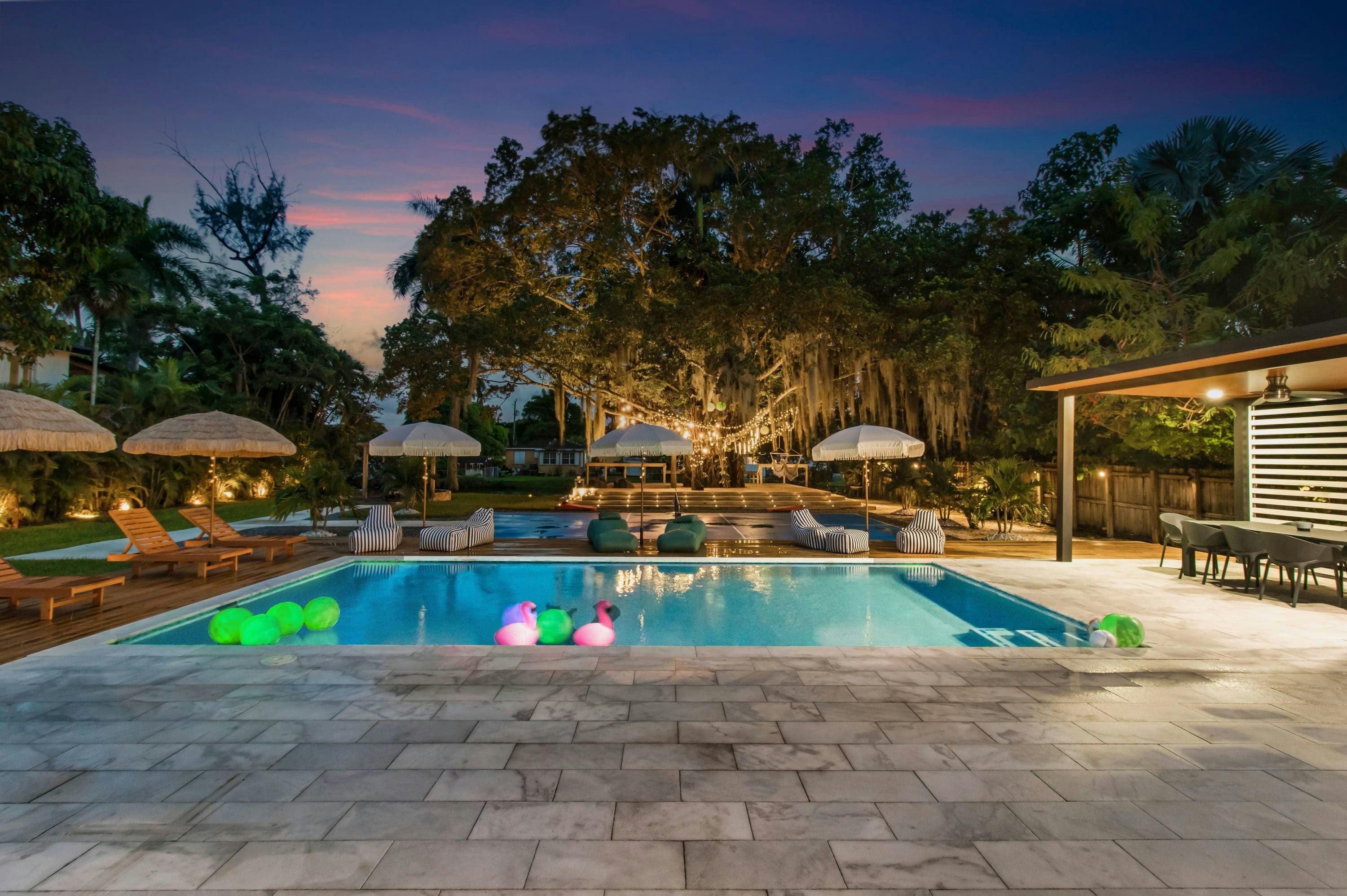 House Manatee Miami: Luxury 4-Bedroom House with Heated Pool, Miami