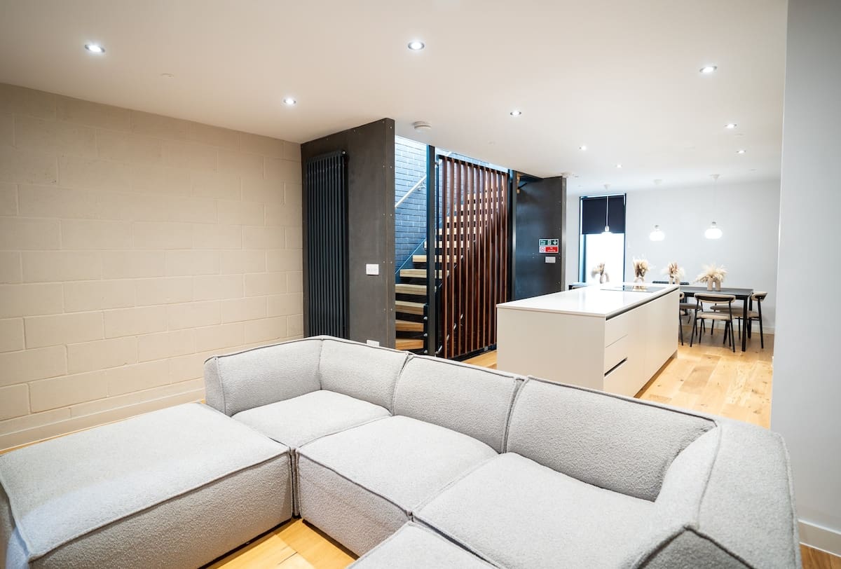 House Mancunian Manchester: Luxury 4-Bedroom House with Rooftop Terrace, Manchester