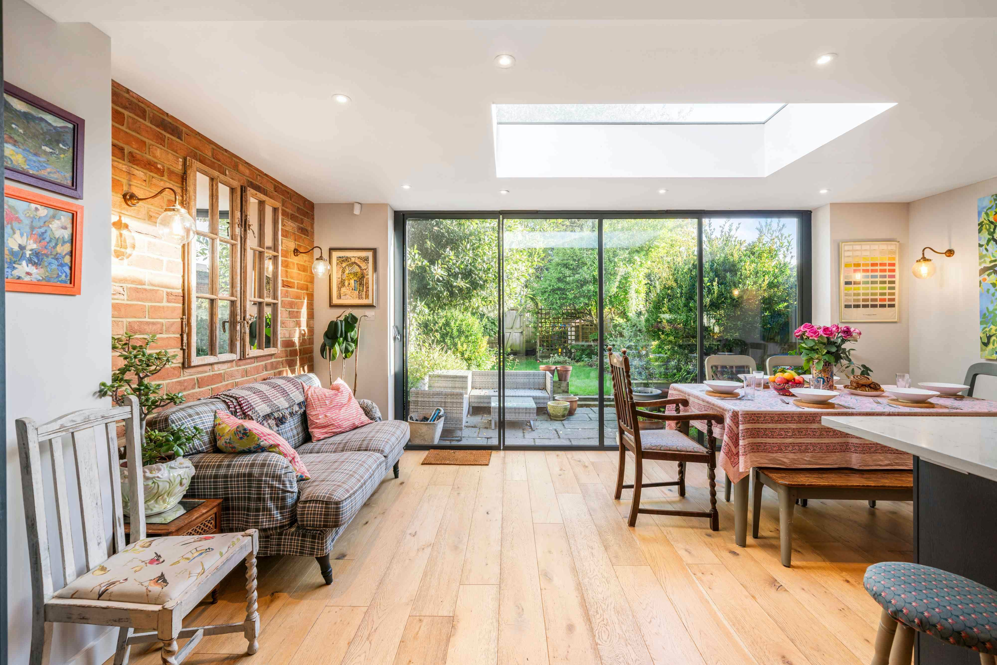 House Merton Wimbledon: Luxury 4-Bedroom House with Tennis Court, Wimbledon