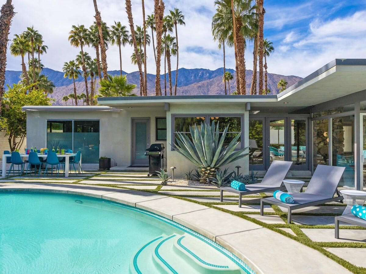 House Mesquite CathedralCity Cathedral City 2: 4-Bedroom Luxury Apartment with Pool and Hot Tub, Palm Springs