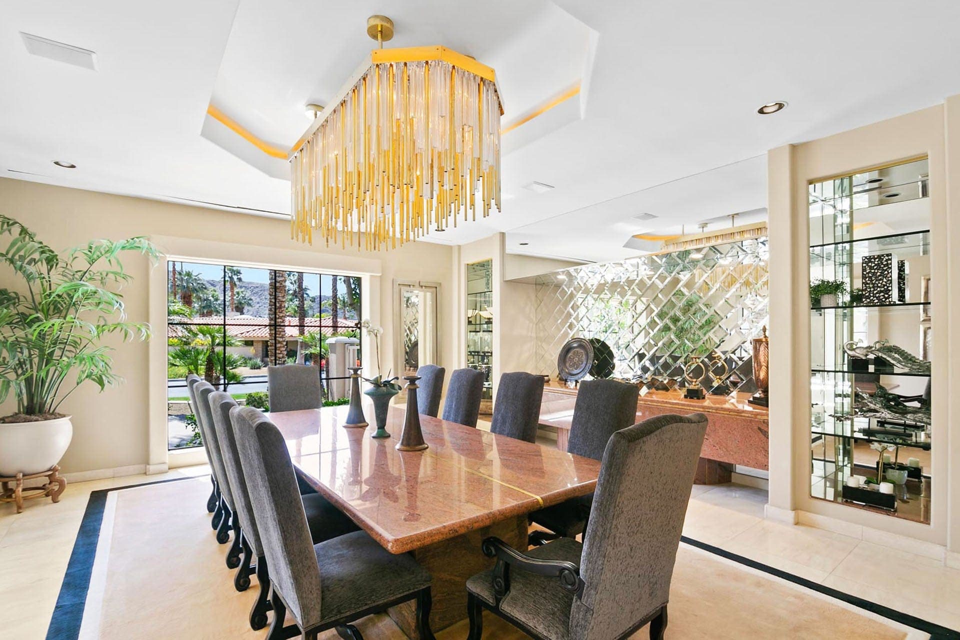 House Mesquite Indian Wells: Opulent 16-Bedroom House with Pool & Tennis Court, Indian Wells