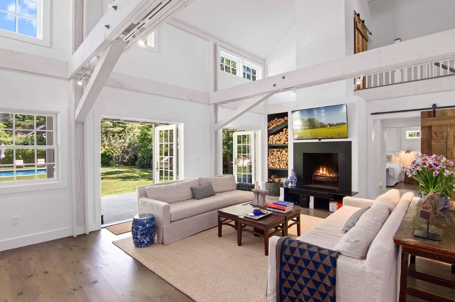 House Montauk Wainscott: Spacious 6-Bedroom Apartment with Private Pool, Wainscott