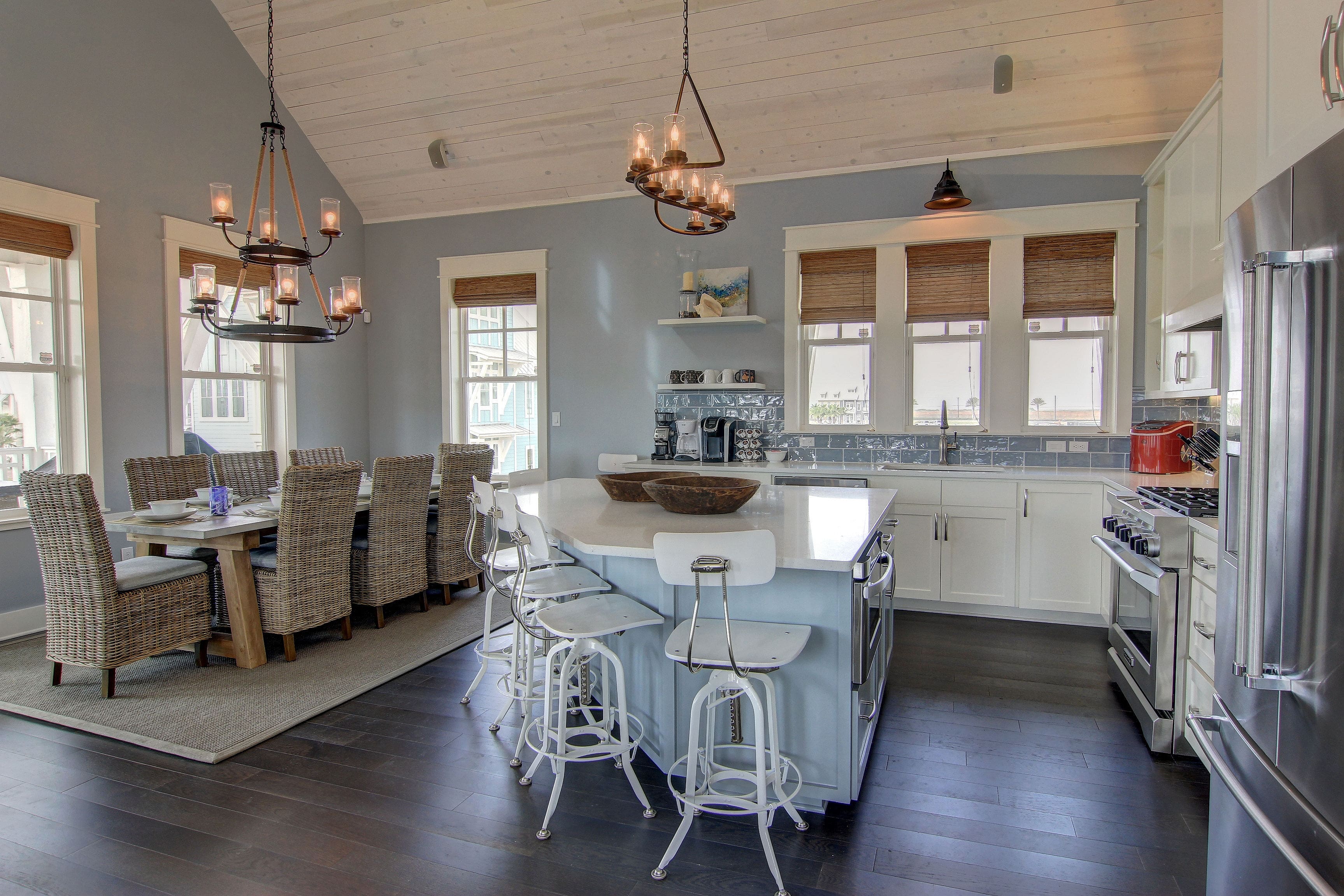 House Mustang Austin Austin: Luxury 1-Bedroom Villa with Access to Resort Pools, Austin