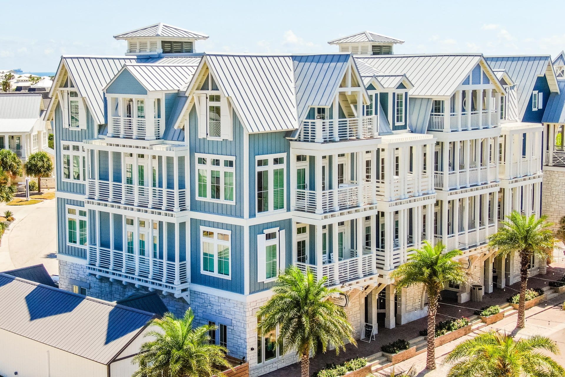 House Mustang Austin: Luxury 3-Bedroom Villa with Seaview and Resort Access, Austin