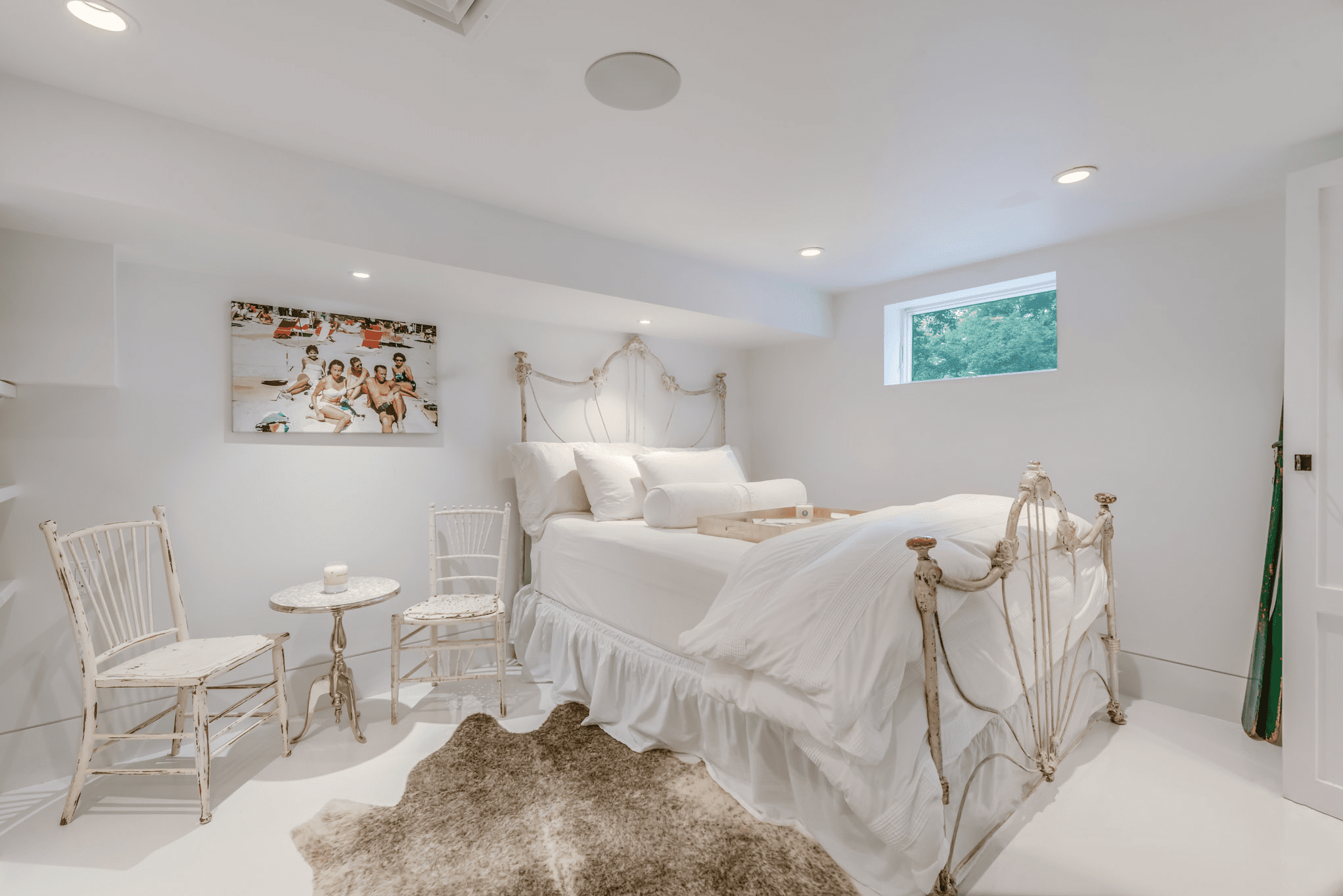 House Noyack Sag Harbor Sag Harbor: 4-Bedroom Cottage with Seaviews and Beach Access, Sag Harbor