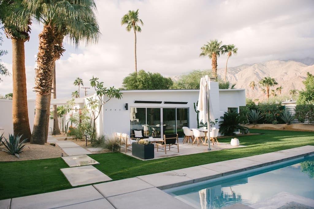 House Ocotillo Cathedral Cathedral City 3: Luxury 3-Bedroom House with Pool and Hot Tub, Cathedral City