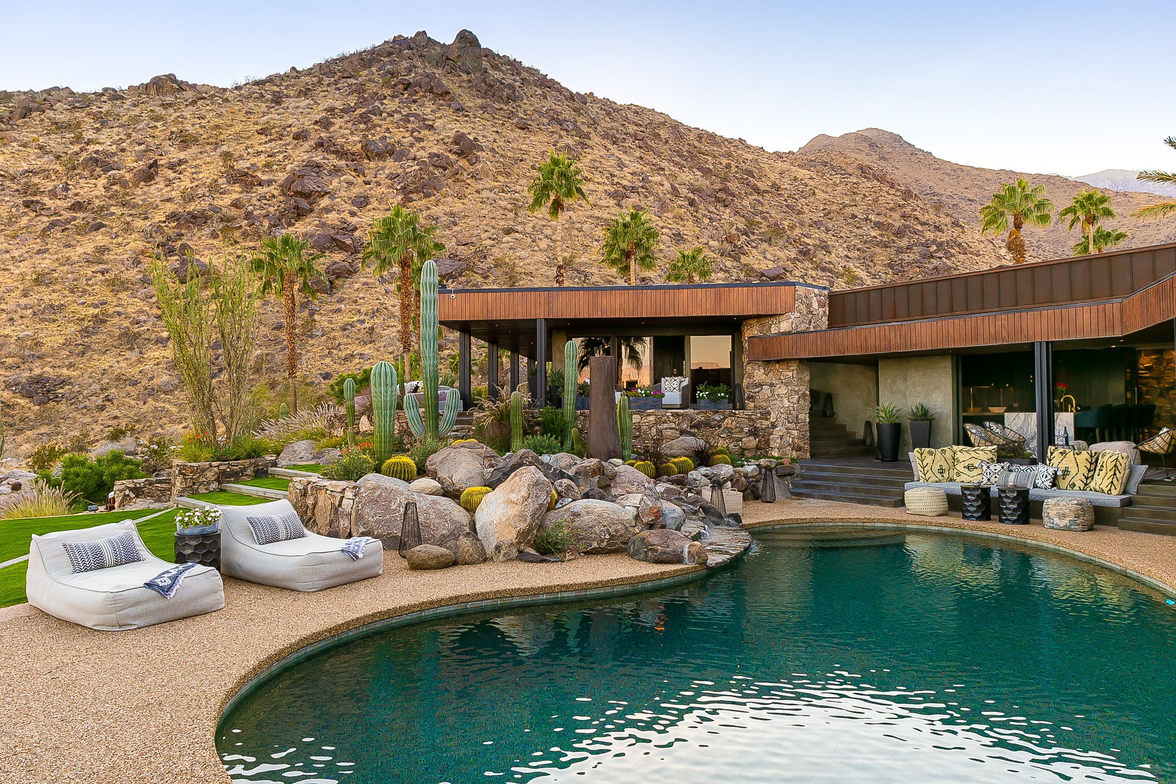 House Ocotillo Cathedral City Cathedral City 2: Luxury 4-Bedroom House with Pool, Palm Springs