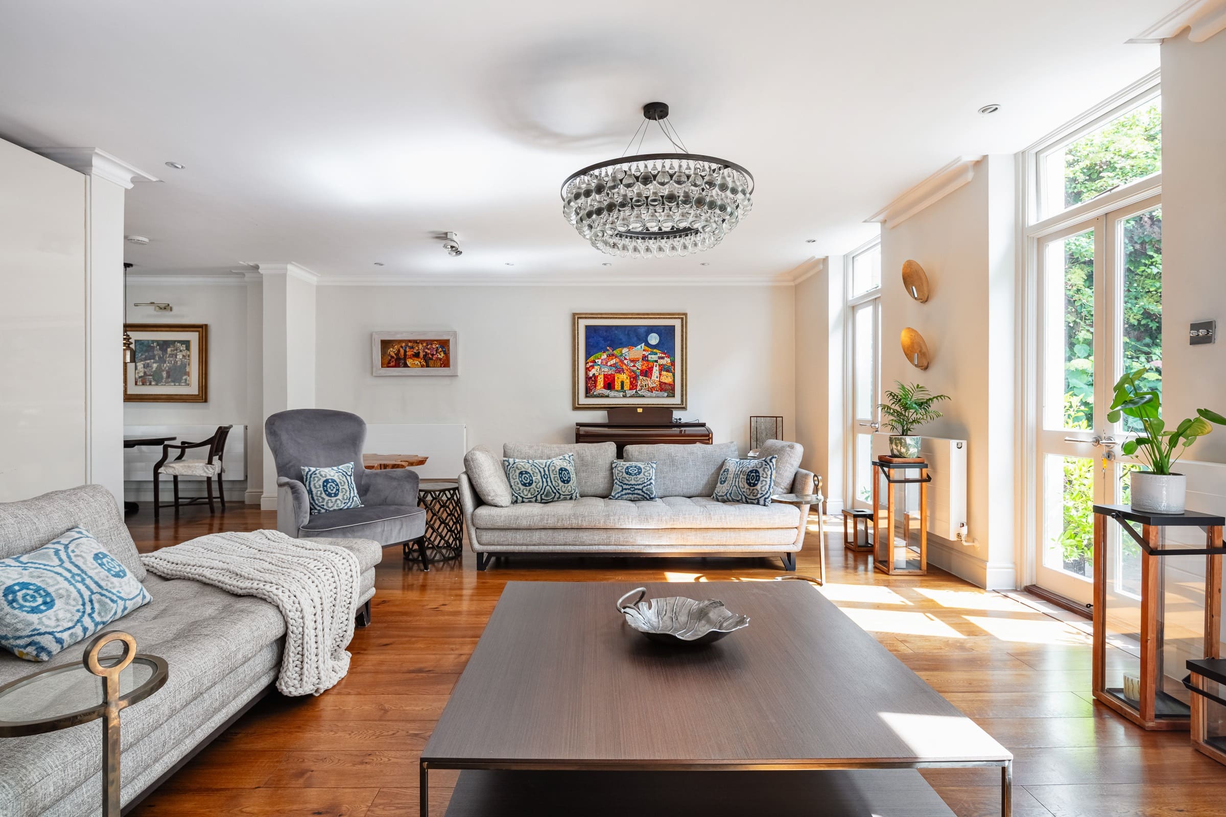 House Paddington Bayswater: Elegant 3-Bedroom Luxury Apartment with Family Appeal, Bayswater