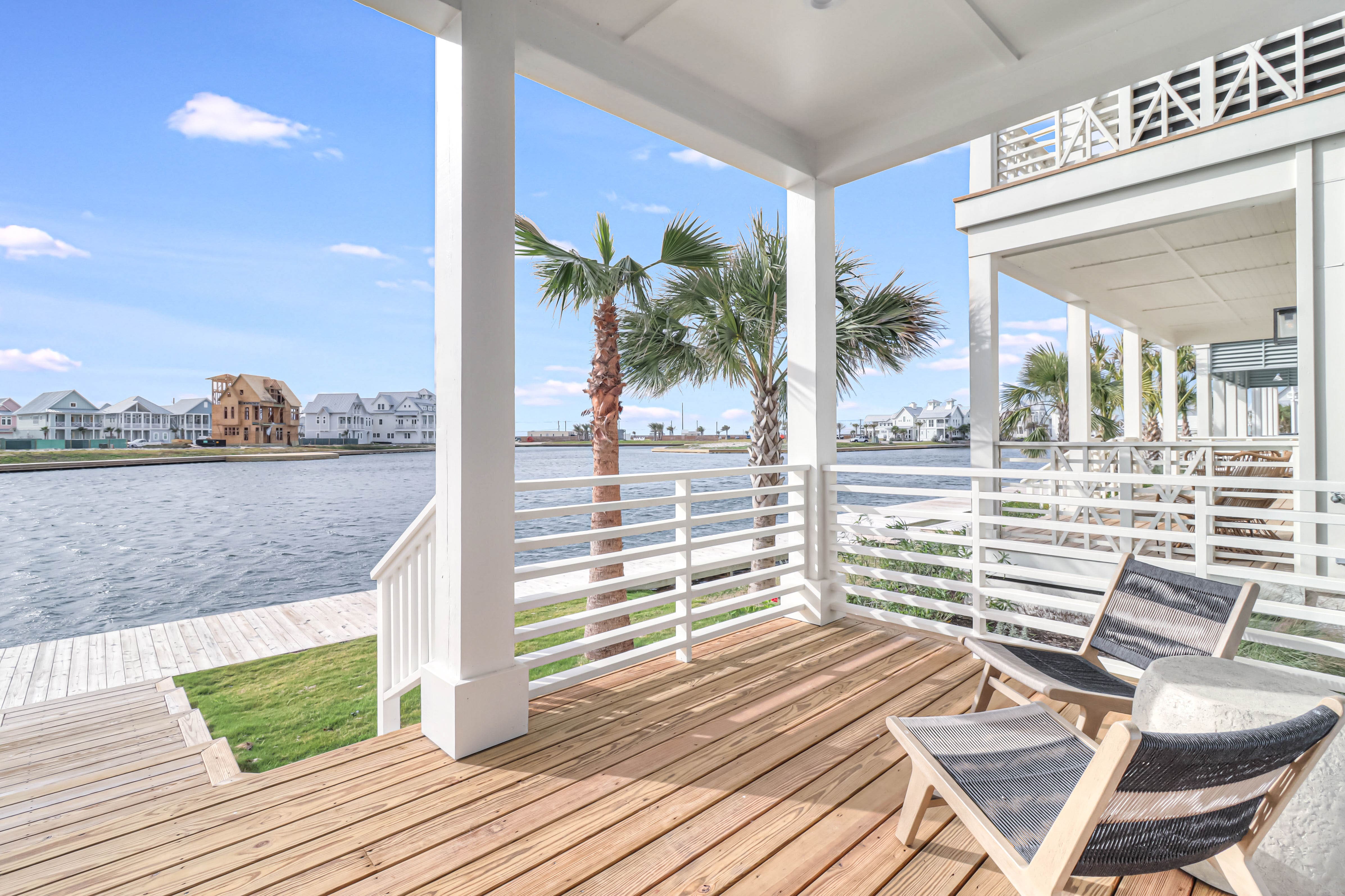 House Padre Mustang: Elegant 3-Bedroom Villa with Stunning Seaviews, Nueces County