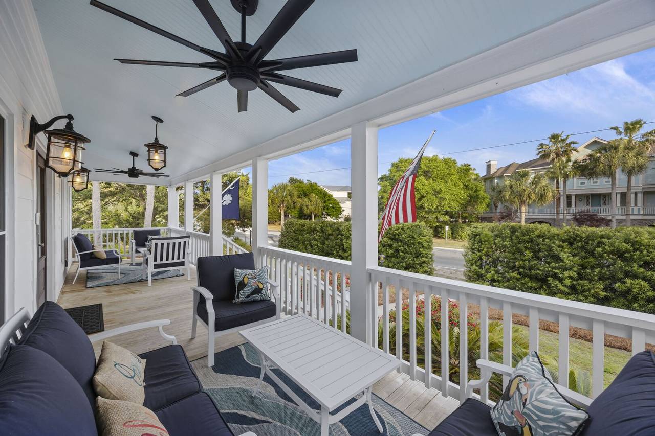 House Palmetto Charleston Charleston: Luxury 4-Bedroom House with Seaview and Beach Access, Charleston