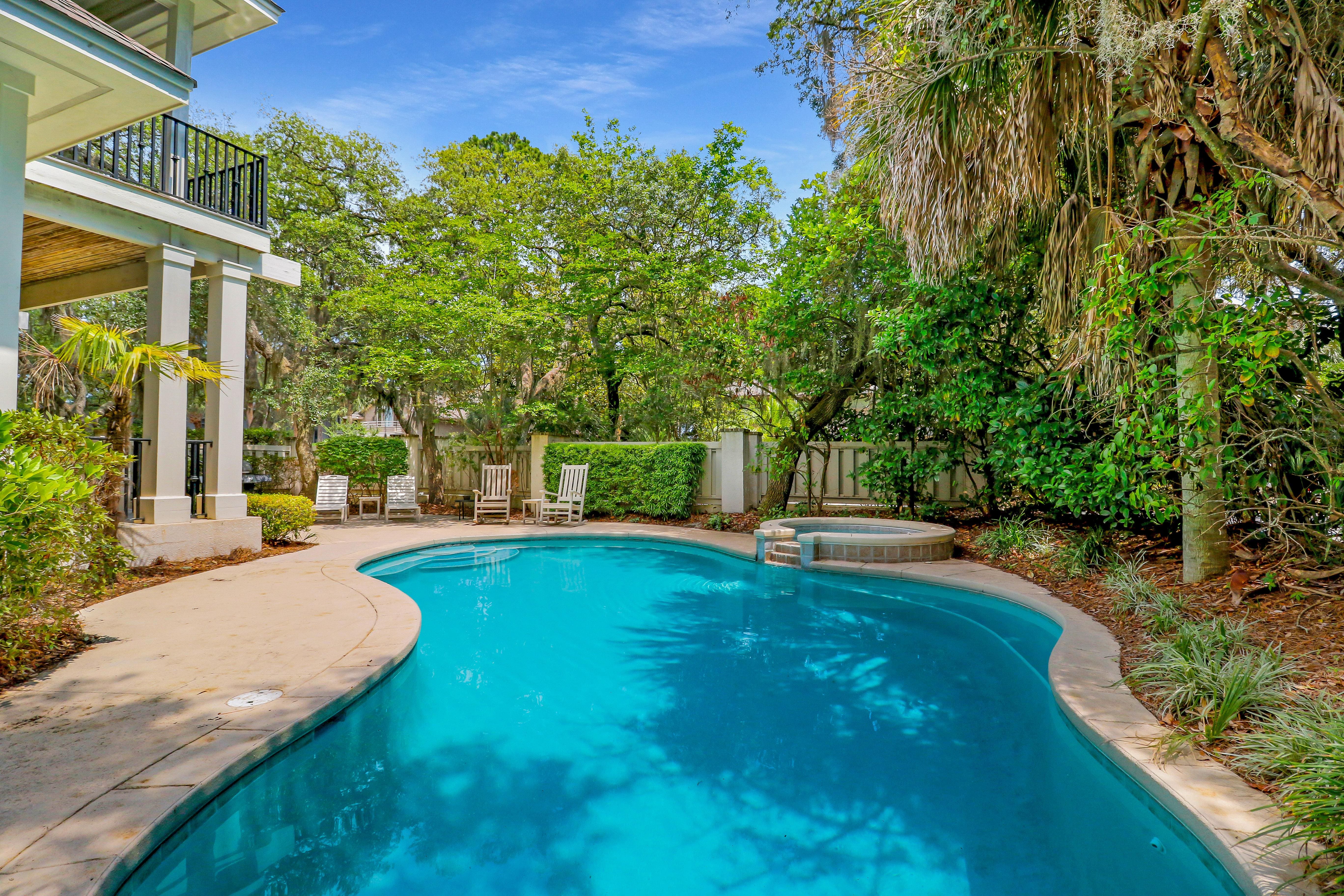 House Palmetto Hilton Head: Luxury 5-Bedroom Villa with Pool, Hilton Head