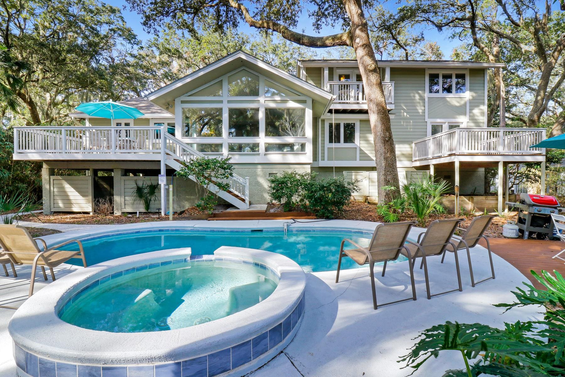 House Palmetto HiltonHead Hilton Head: Luxury 5-Bedroom Villa with Ocean Views and Private Pool, Hilton Head
