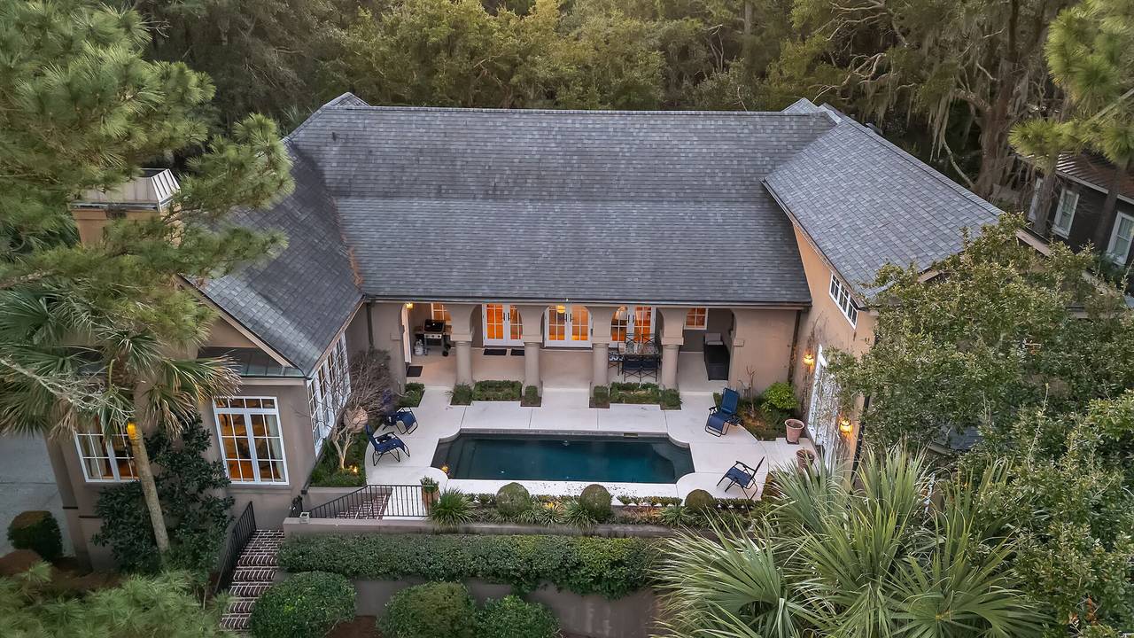 House Palmetto Kiawah: Luxury 5-Bedroom Villa with Heated Pool, Charleston County