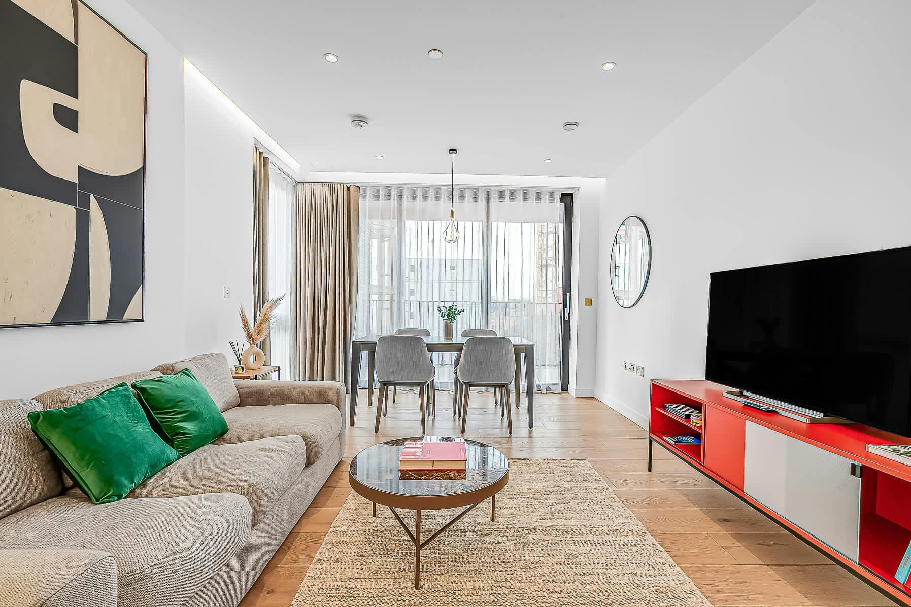 House Pancras Kings: Spacious 3-Bedroom Apartment with Rooftop Terrace, Kings Cross