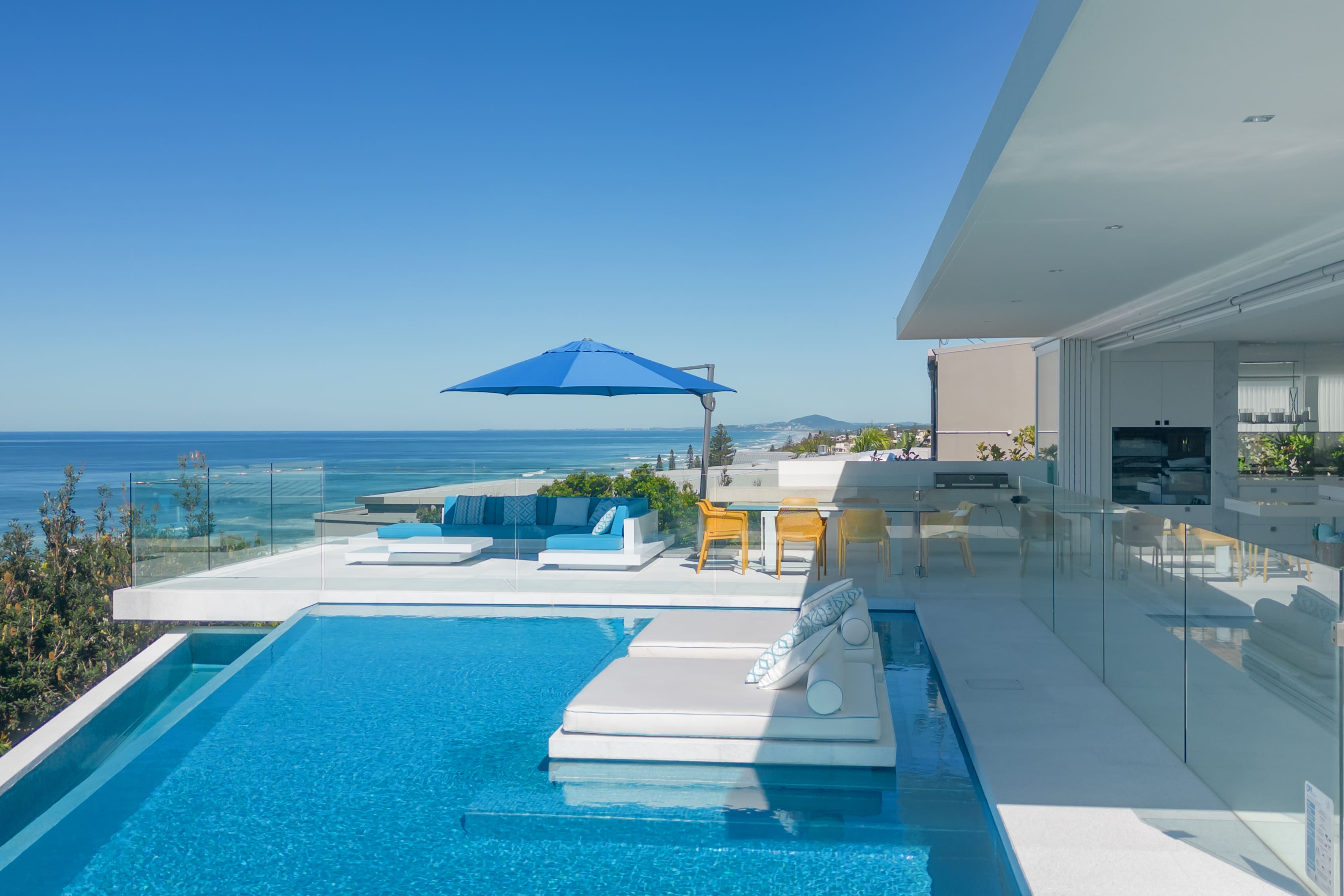 House Pandanus Noosa: Luxury 5-Bedroom Villa with Infinity Pool and Seaview, Queensland