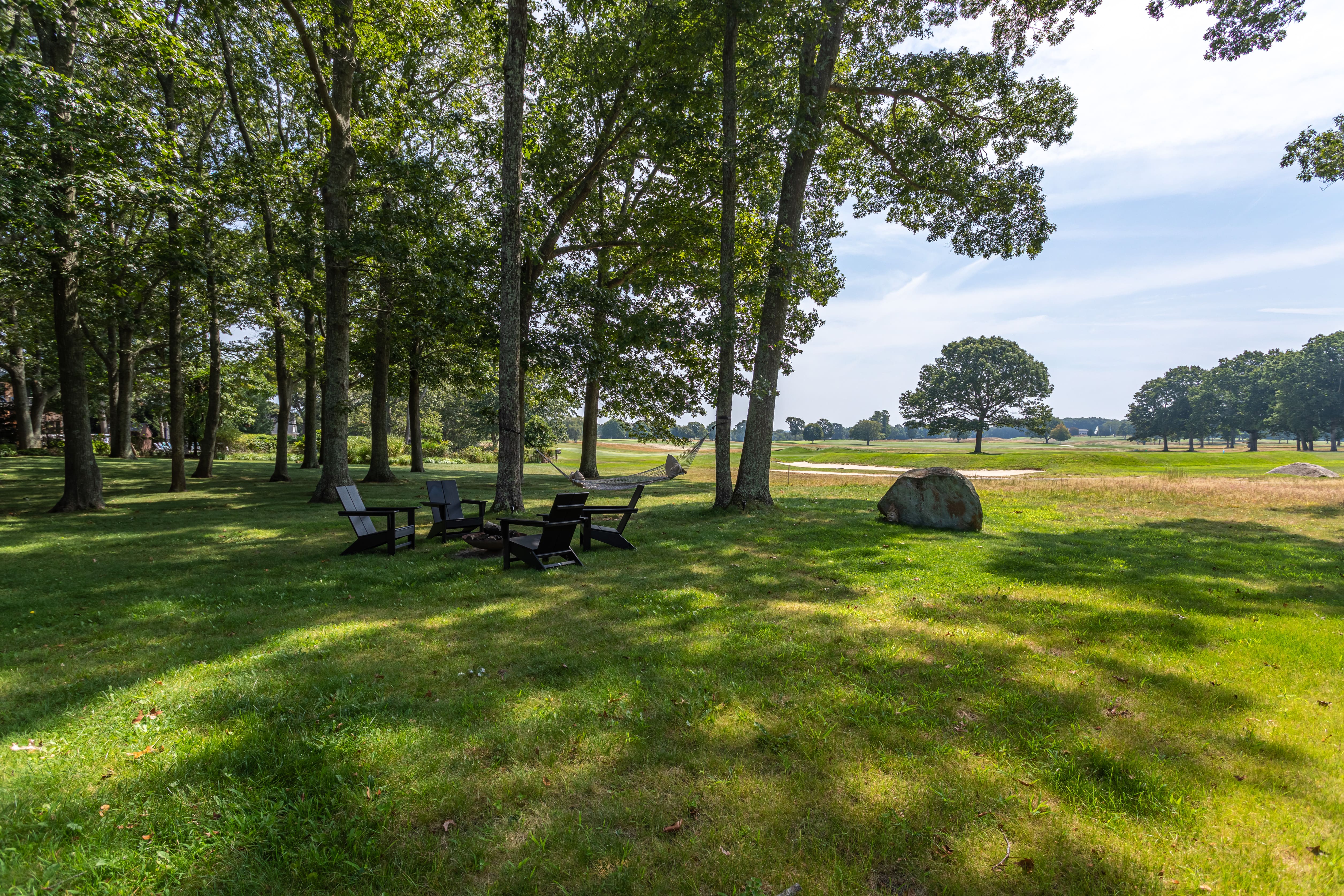 House Peconic Greenport Greenport: Luxury 4-Bedroom Apartment with Pool and Seaview, Greenport