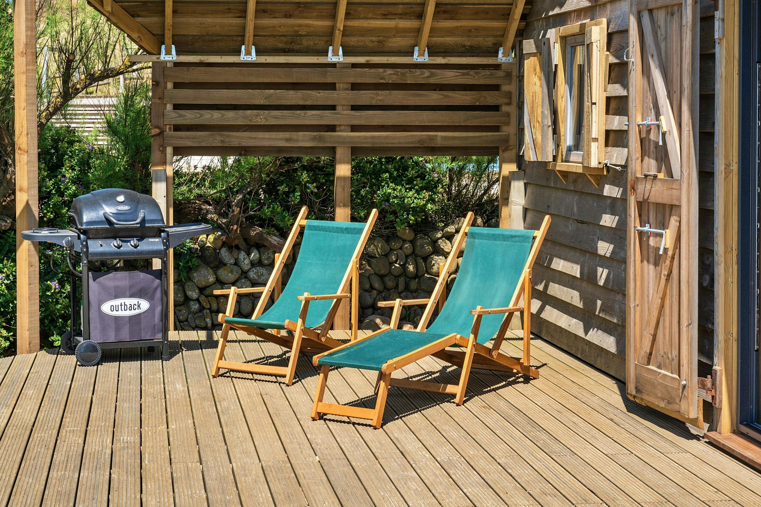 House Pentire Widemouth: Charming 2-Bedroom Cottage Rental with Sea Views, Cornwall