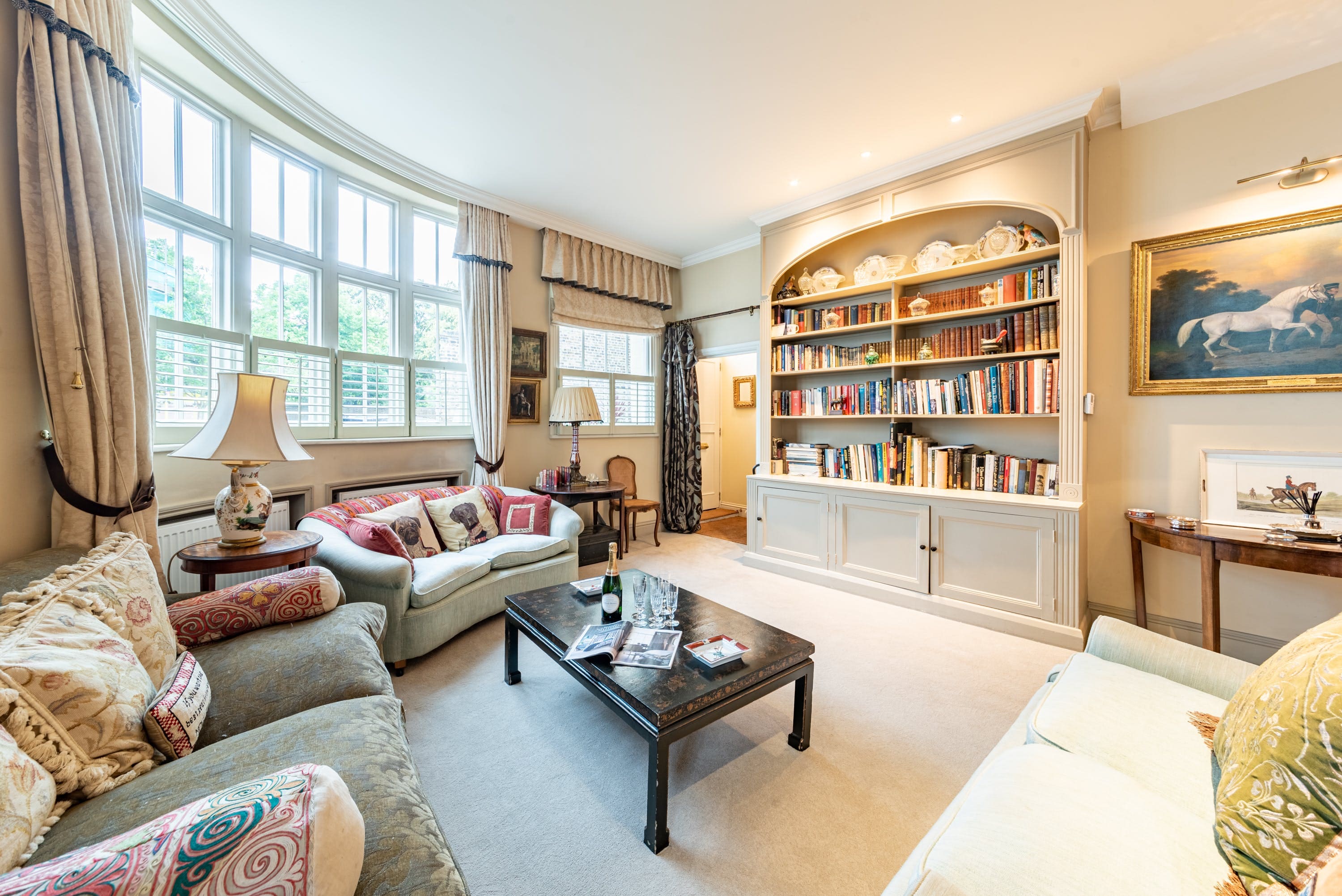 House Physic Chelsea Chelsea: Elegant 3-Bedroom Apartment with Private Parking, Chelsea