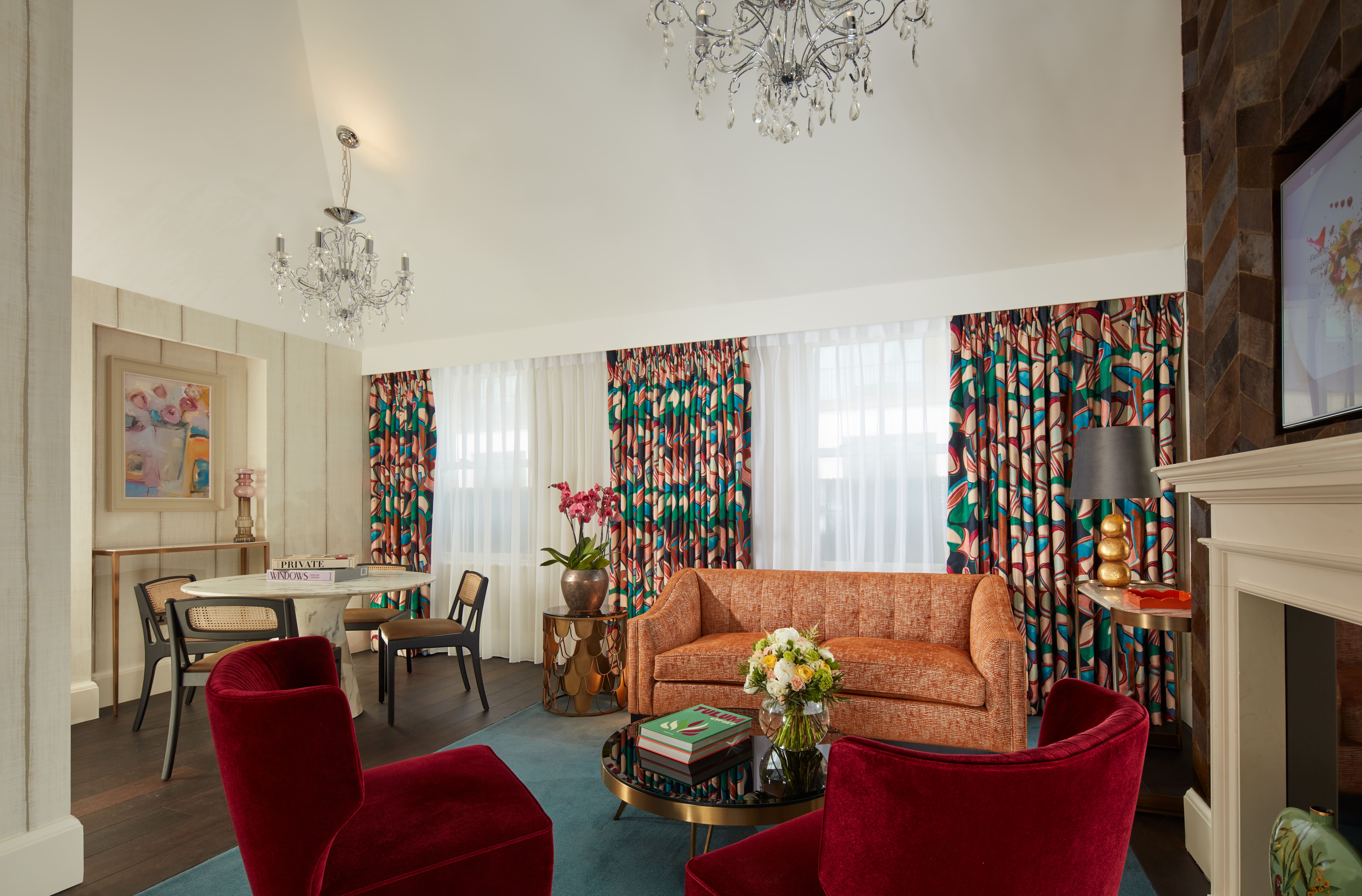 House Piccadilly StJames’s: Elegant 2-Bedroom Apartment with Concierge Service, St. James’s