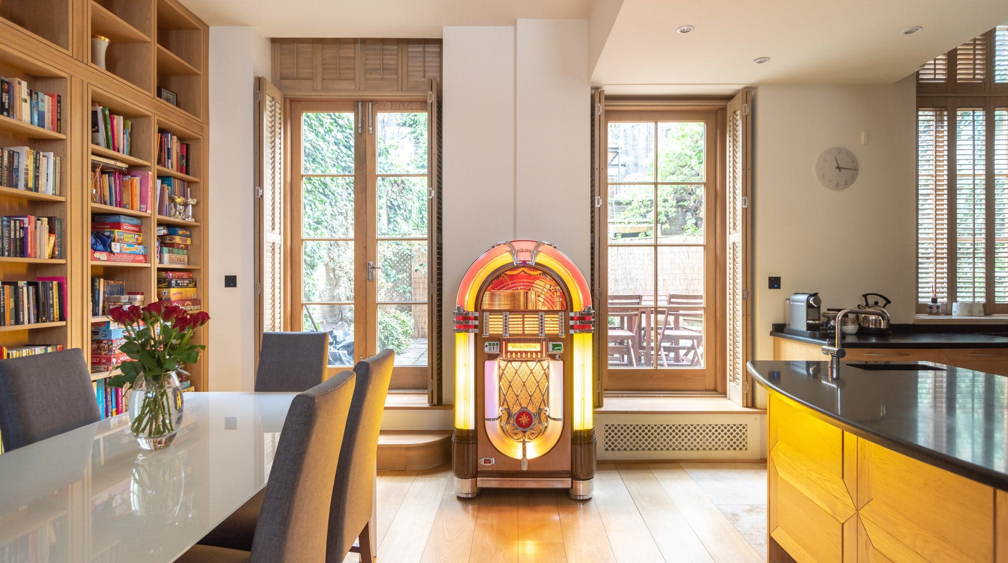 House Plane Marylebone: Luxurious 3-Bedroom Townhouse with Outdoor Space, Marylebone