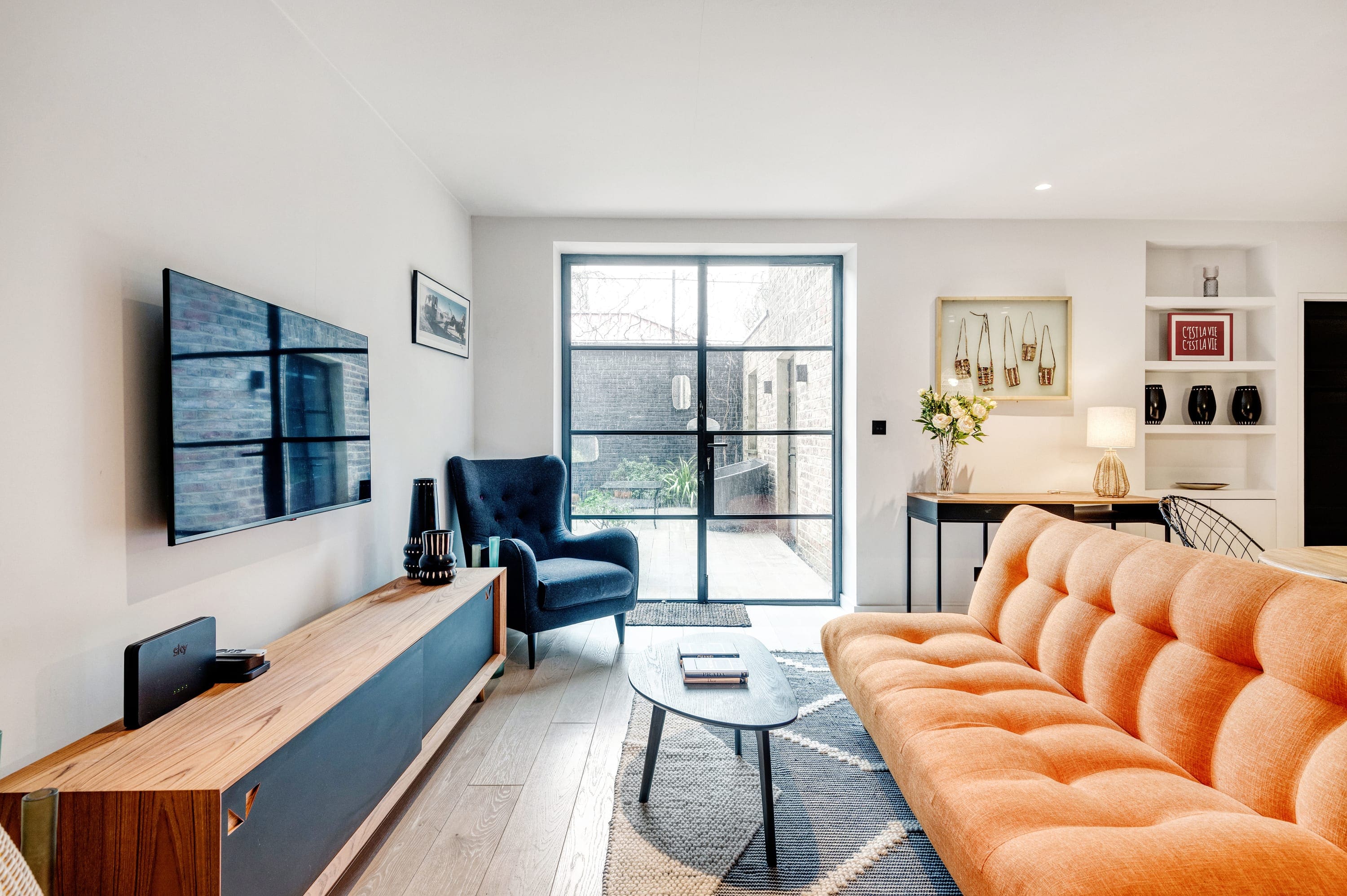House Portobello Notting Hill: Luxury 2-Bedroom Apartment with Sauna in Notting Hill, London
