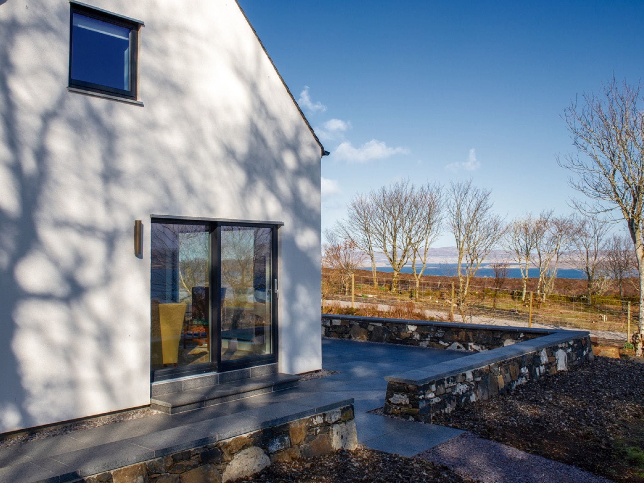 House Quiraing Skye: Stunning 3-Bedroom Highland House with Panoramic Sea and Mountain Views in North Skye Scotland