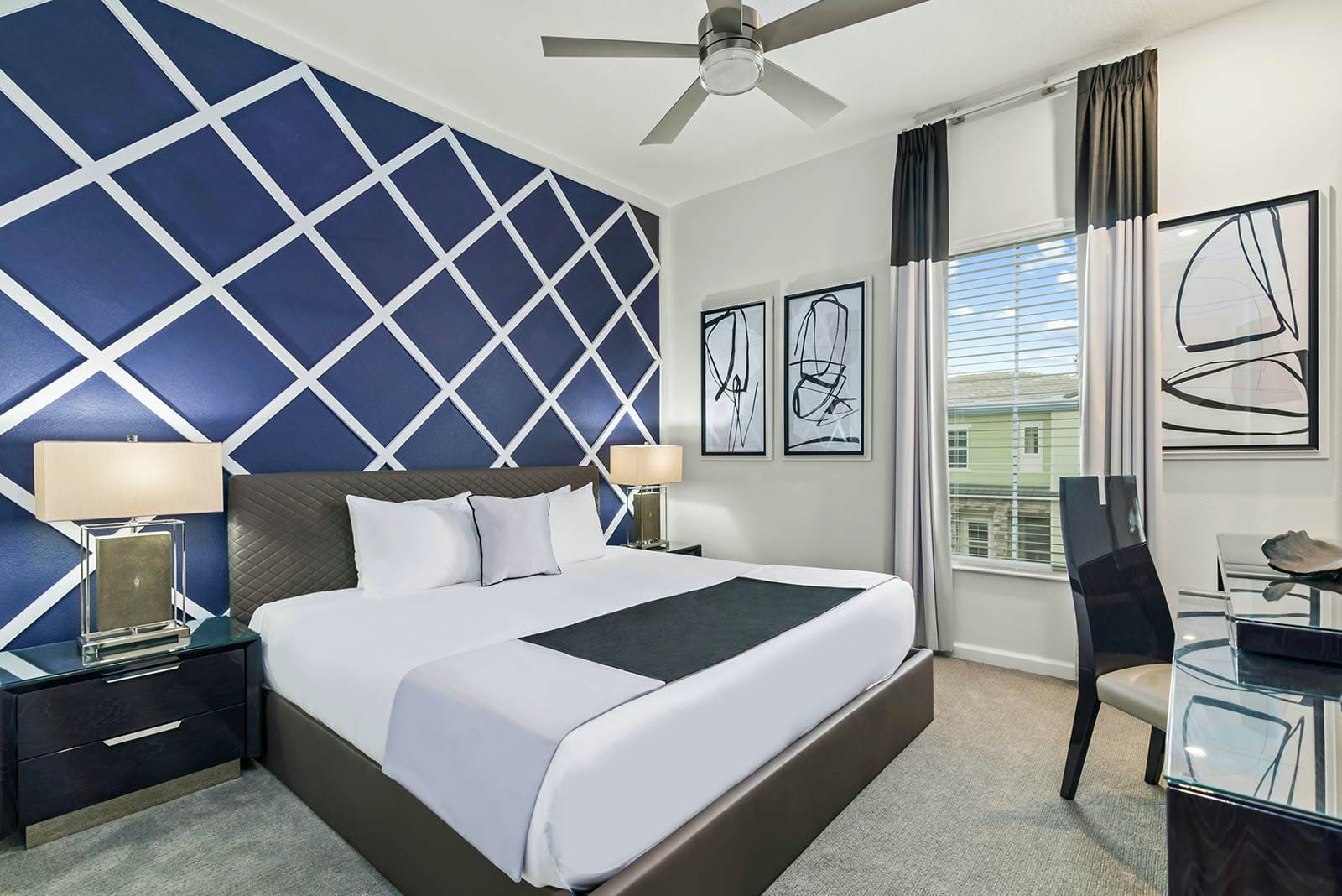 House Sabal Orlando Florida 2: 11-Bedroom Luxury Villa with Pool and Tennis Court, Polk County